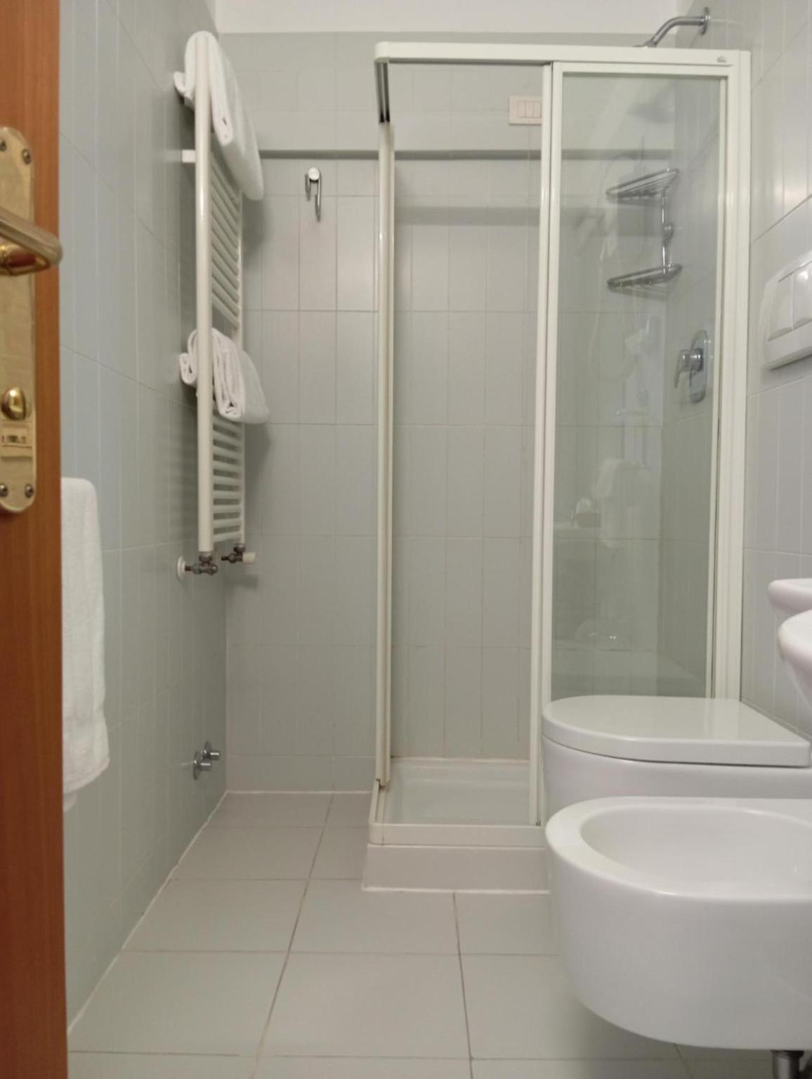 Economy Double Or Twin Room - Ground Floor photo 2