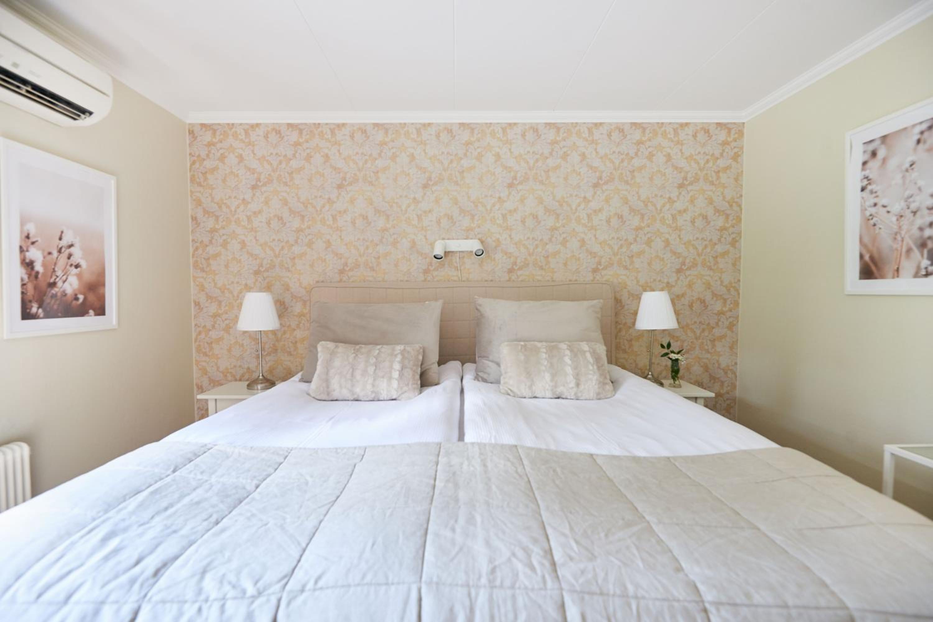 Deluxe Double Room - Photo 1