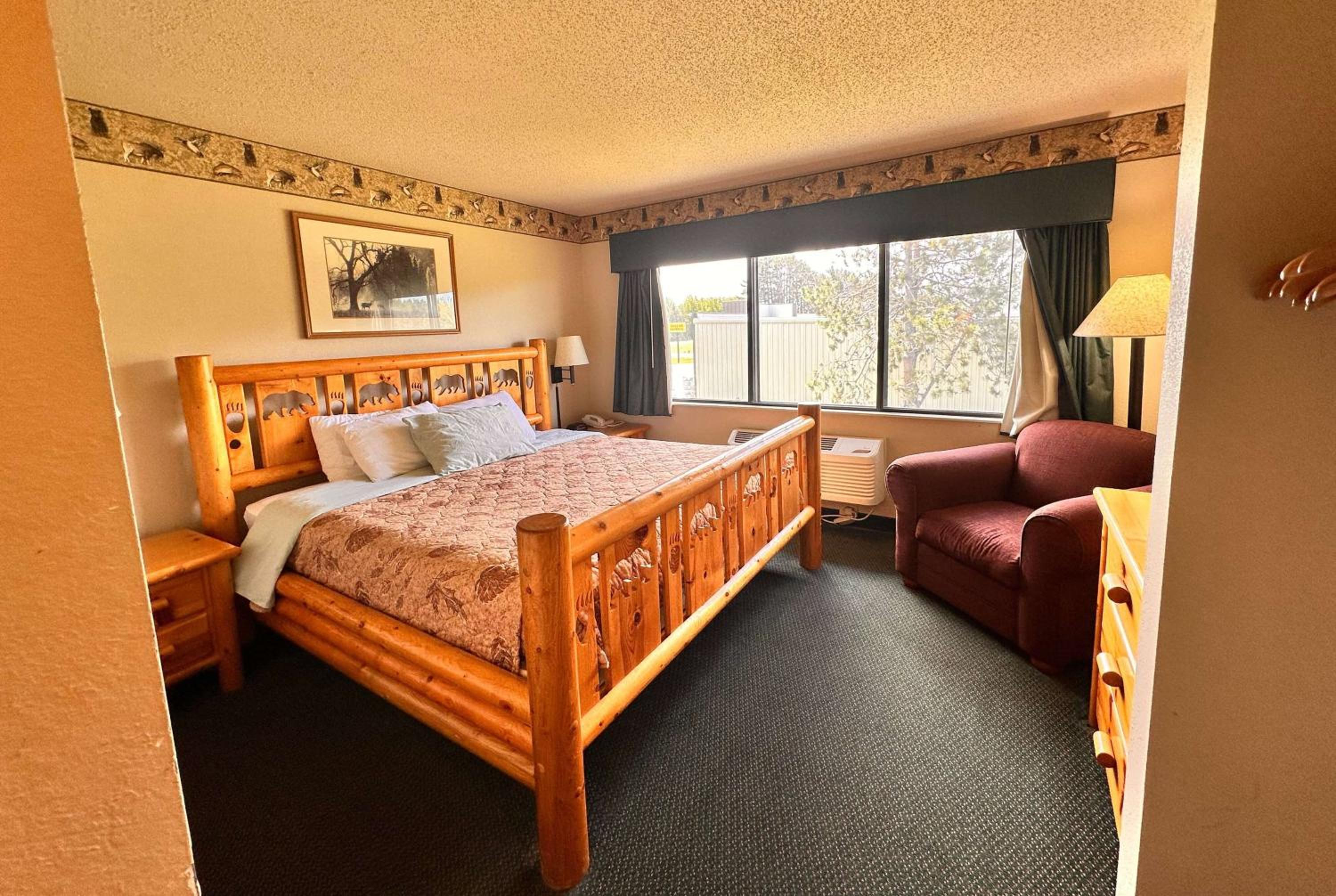 King Room - Second Floor/Non-Smoking - Photo 5