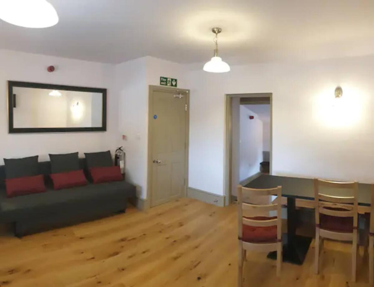 Double Room with Private Bathroom photo 3
