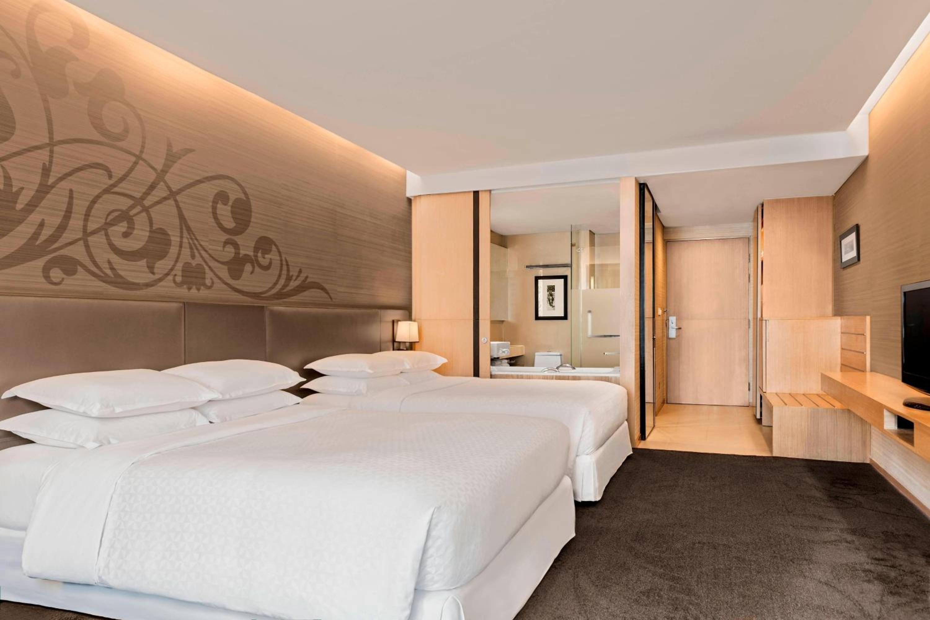 Premium Guest Room Queen