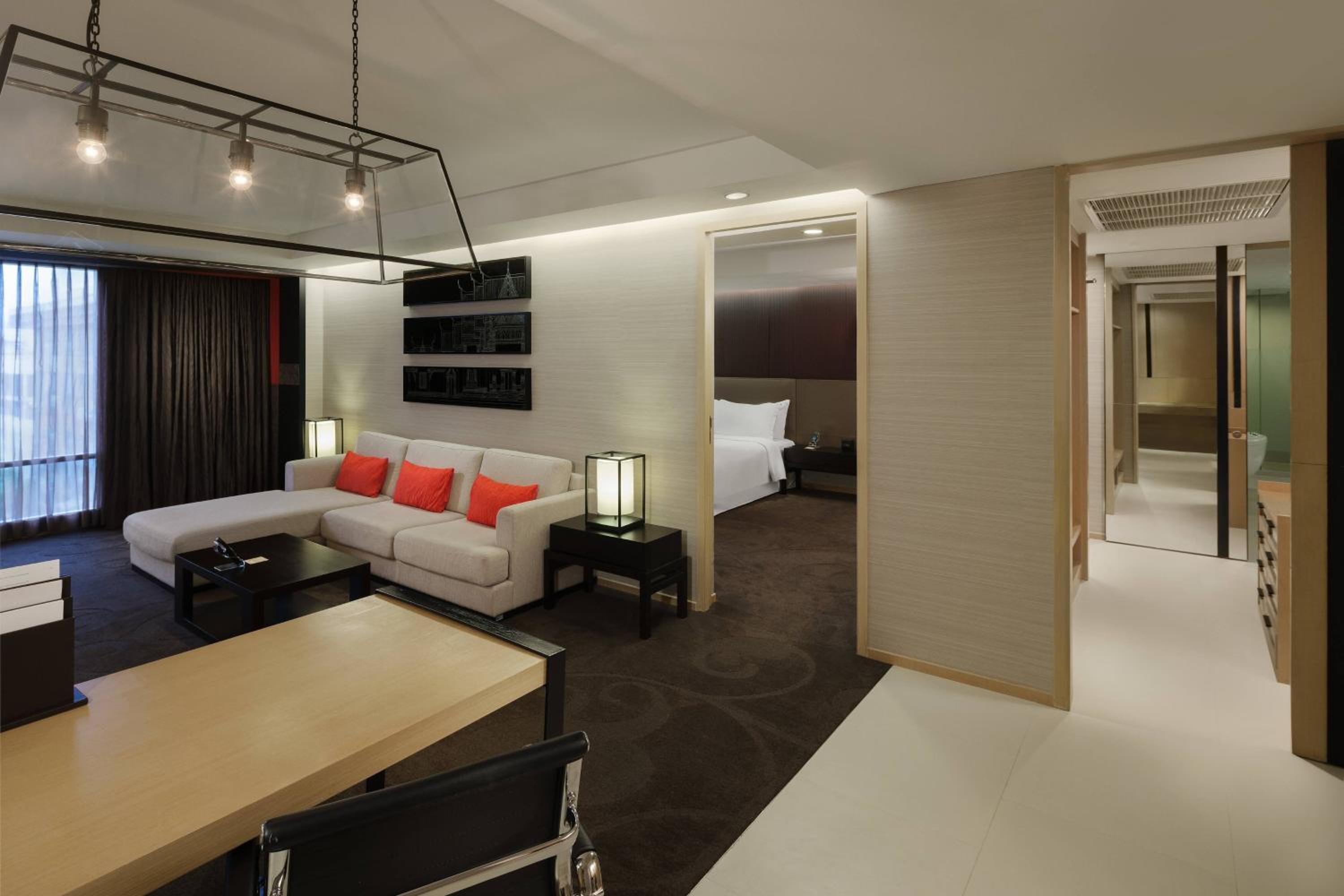 Presidential King Suite photo 1