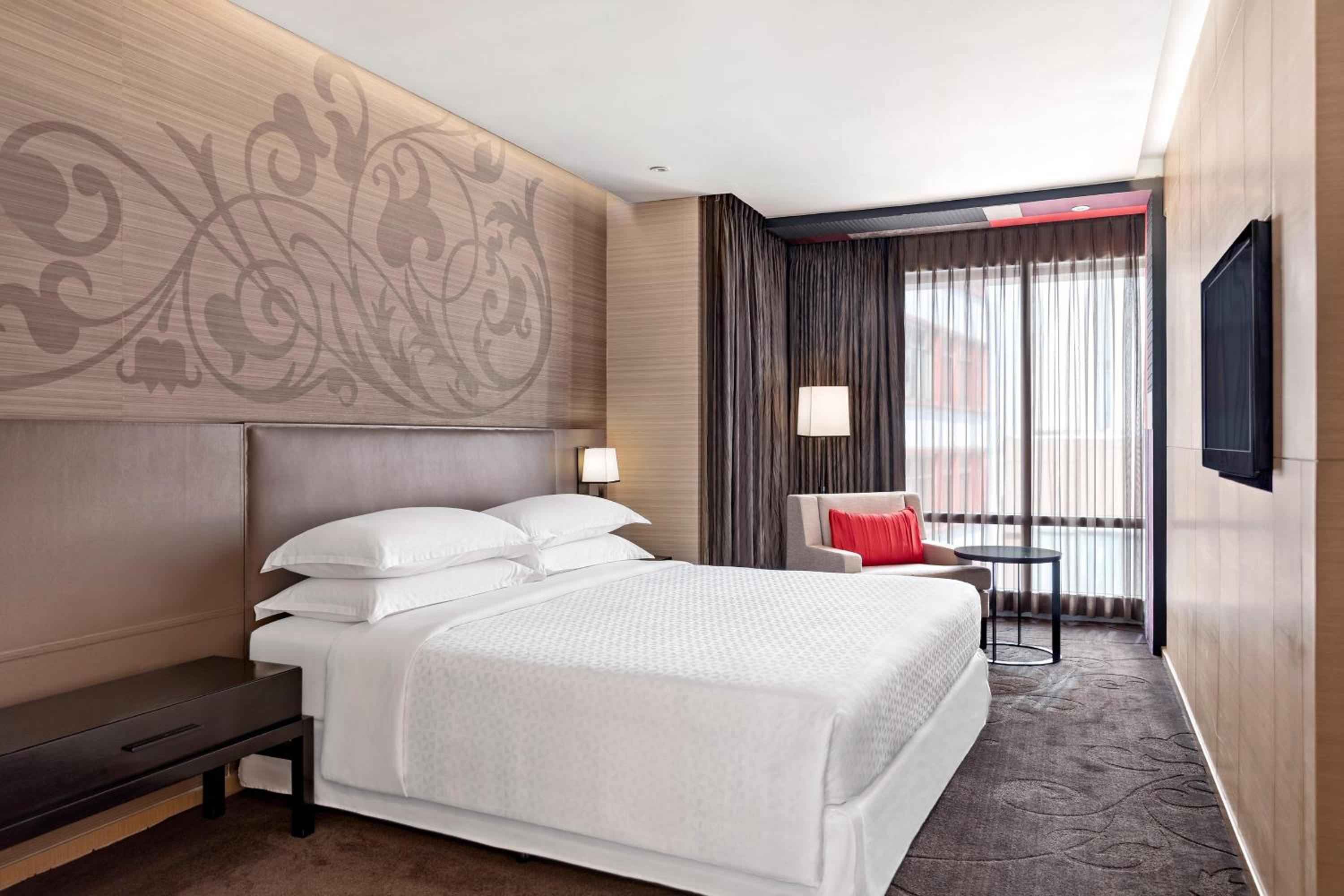 One Bedroom Executive Suite photo 2
