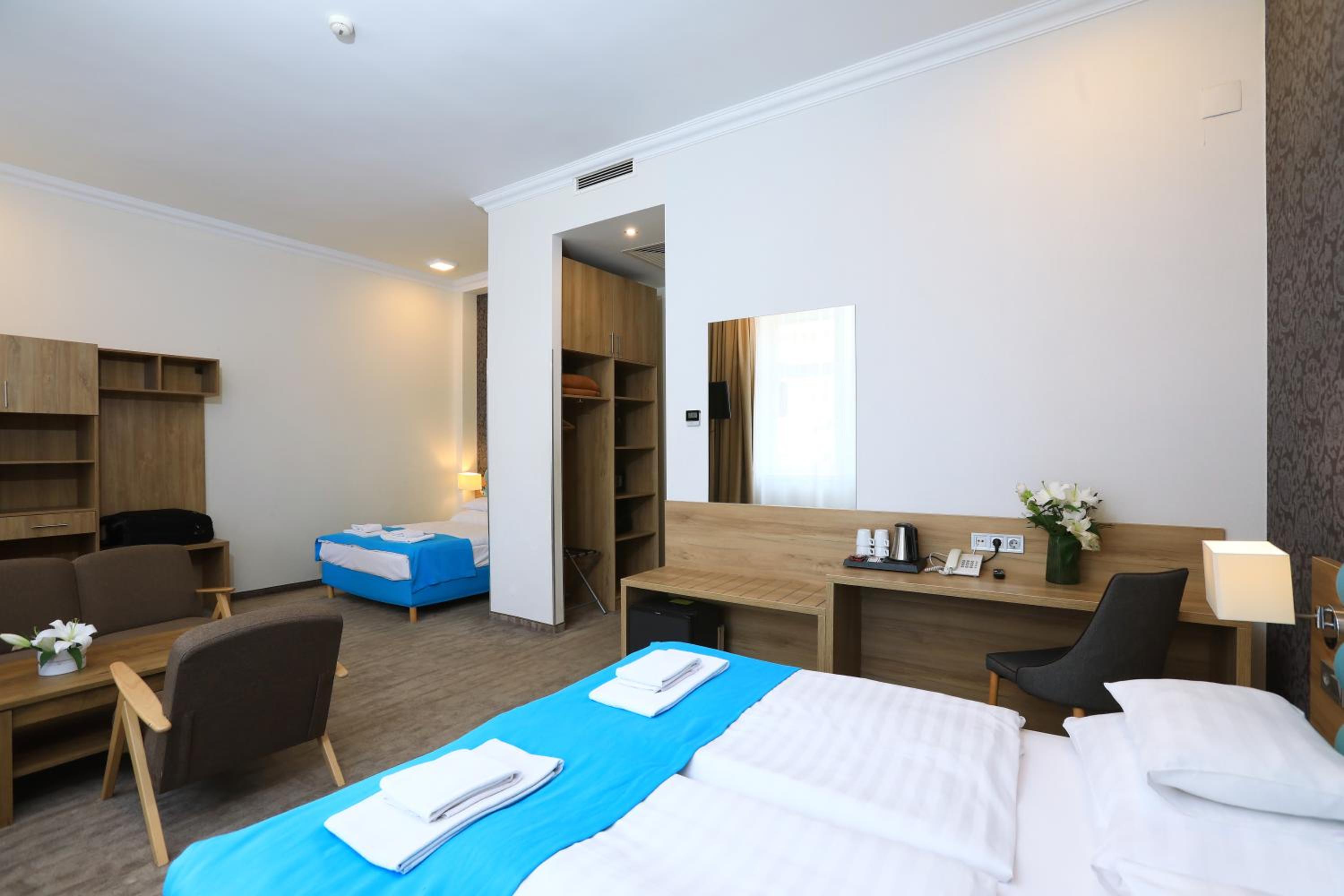 Family Double Room photo 2