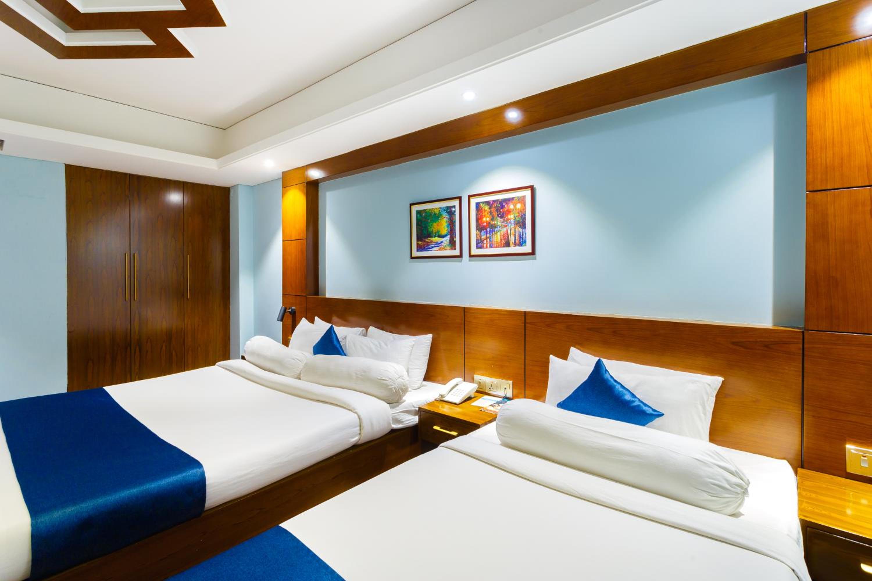 Superior Triple Room photo 3