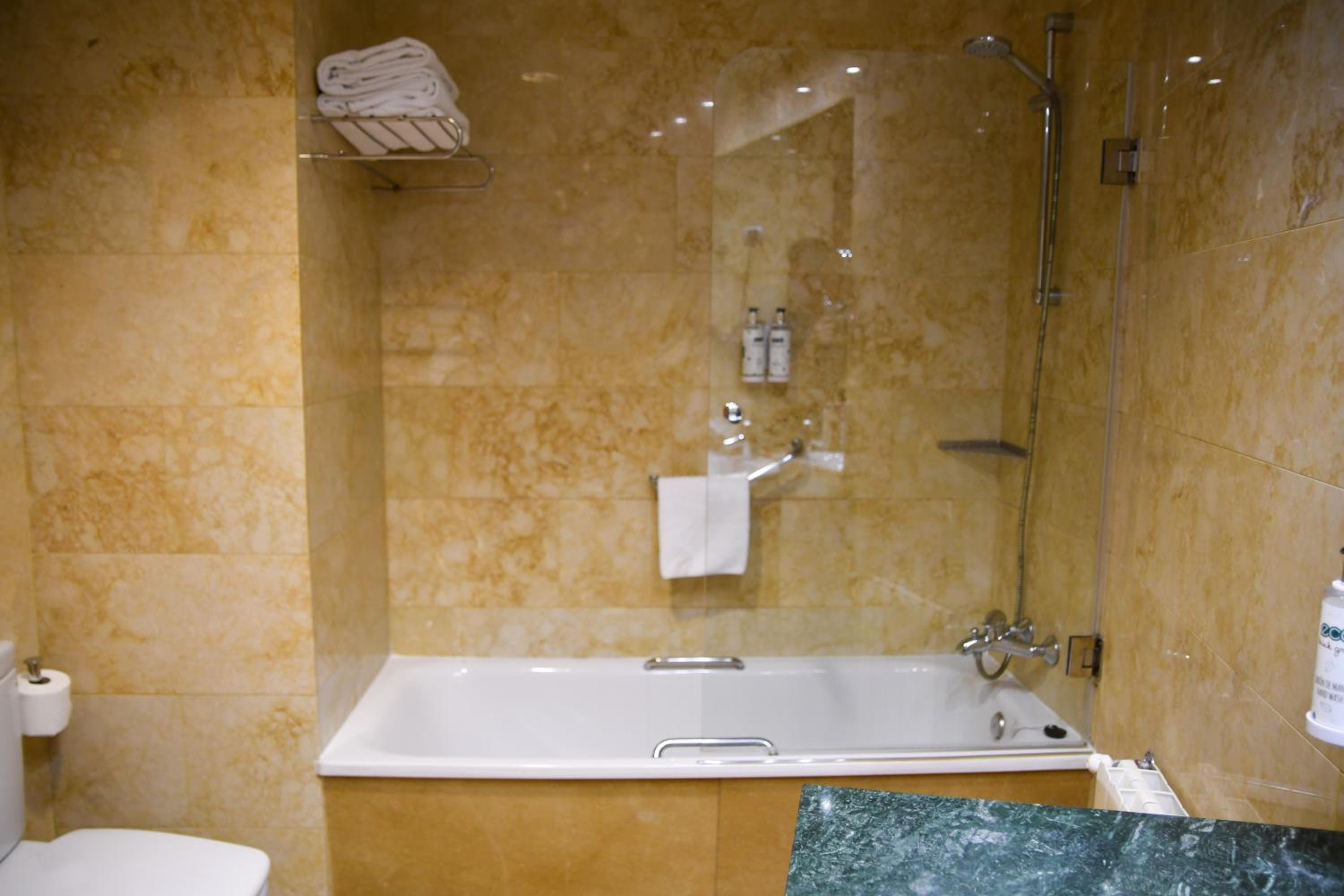 Single Room photo 2