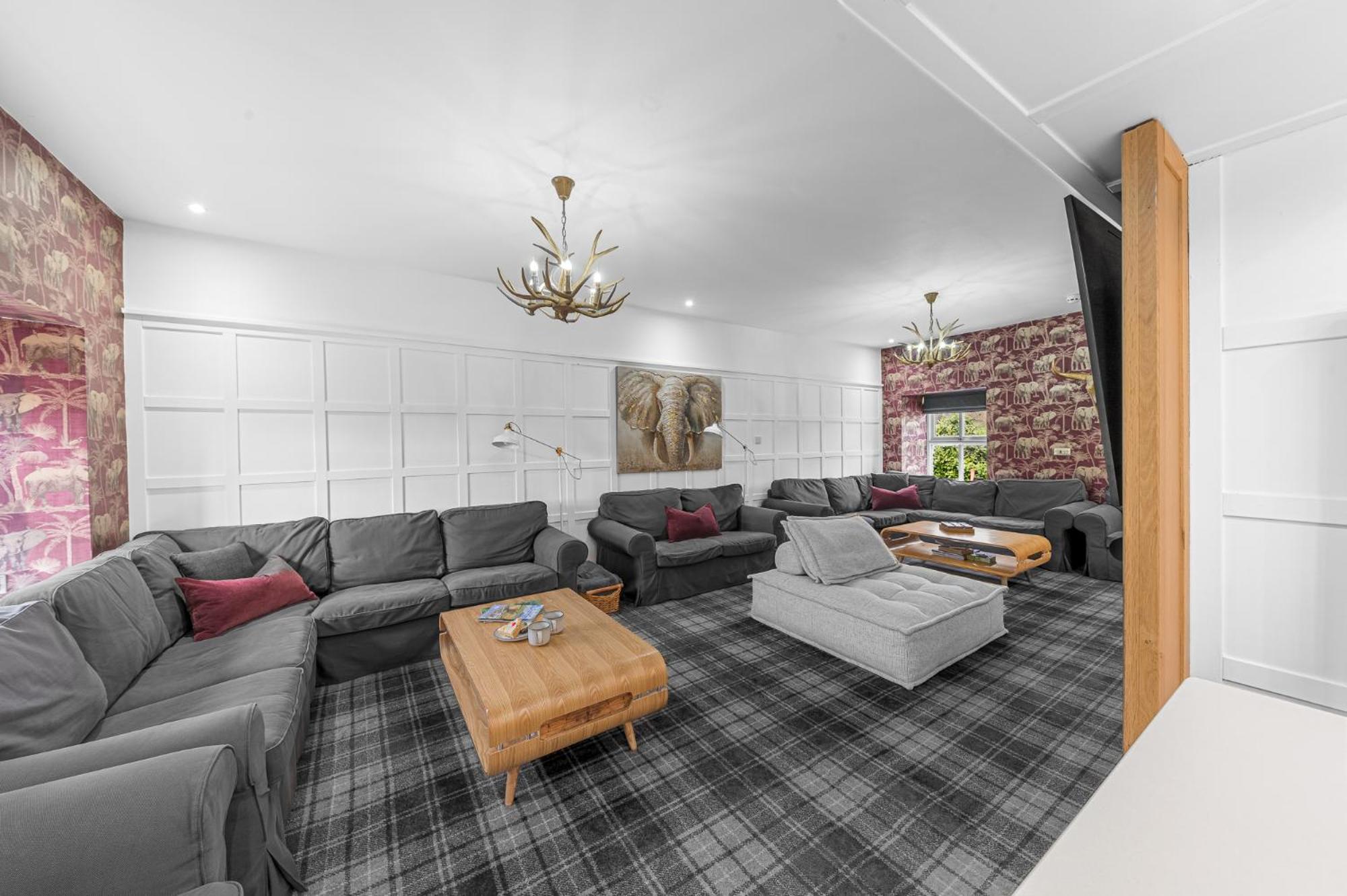 Apartment photo 1