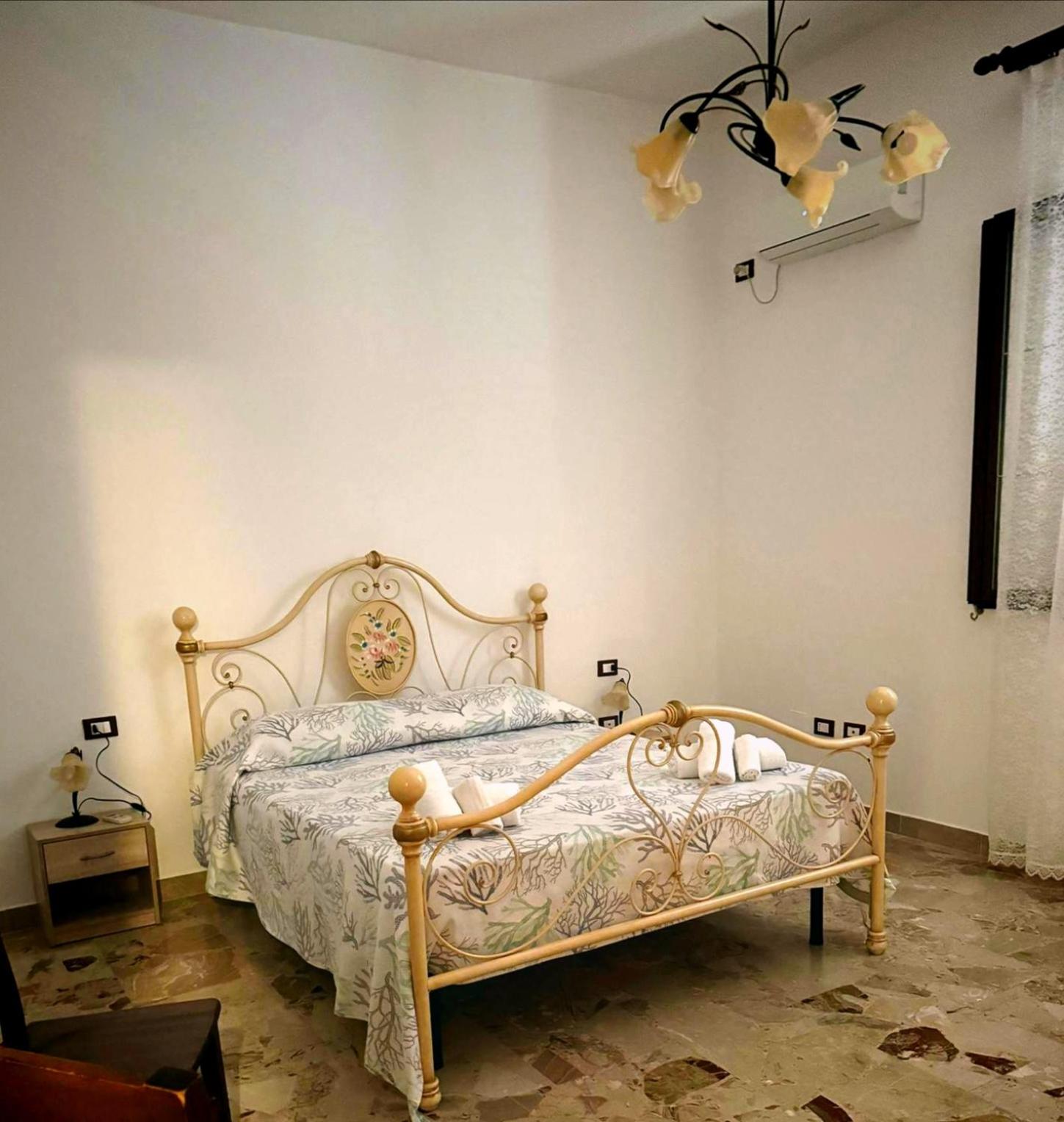 Apartment - Ground Floor photo 2