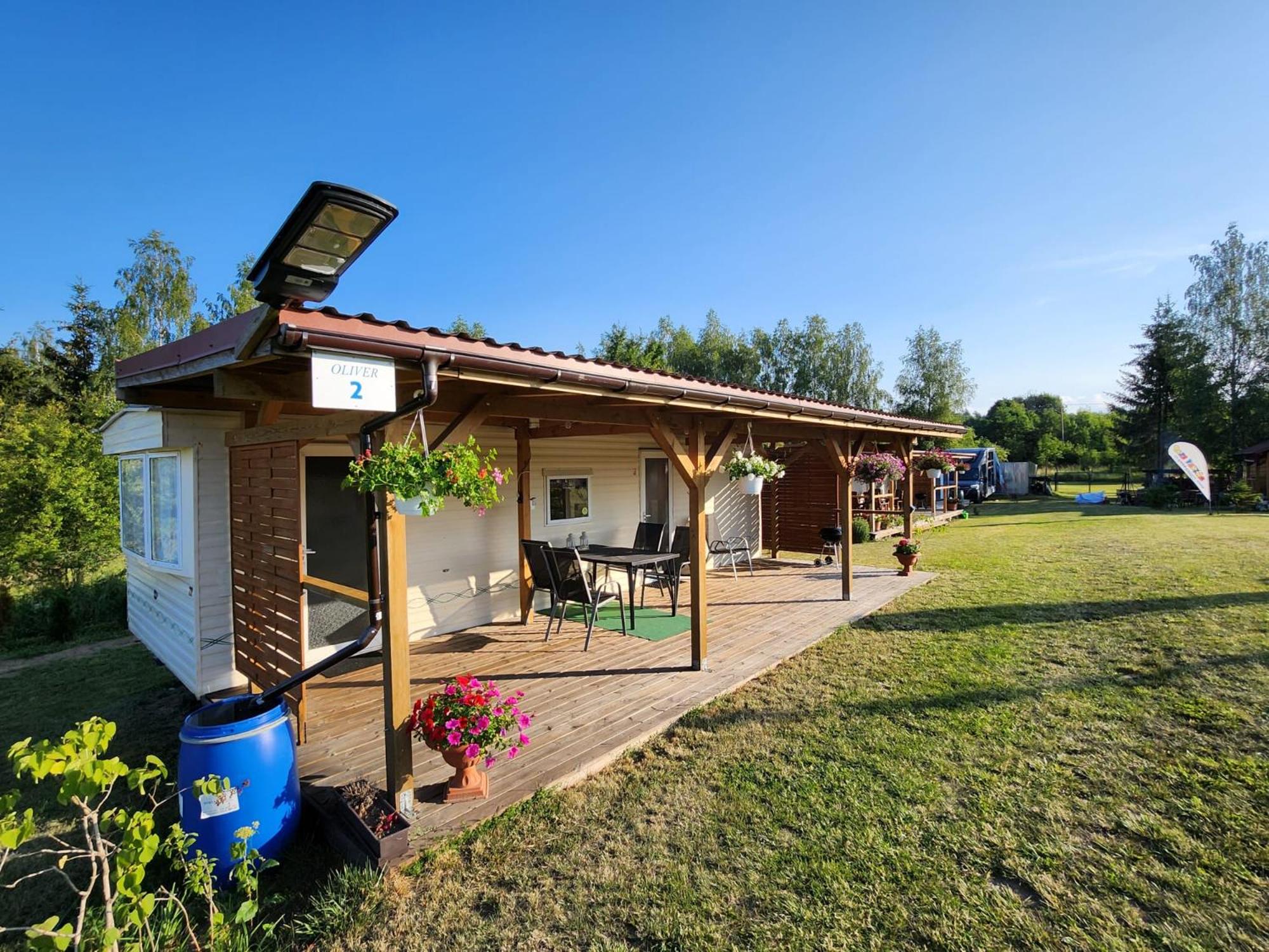 Mobile Home photo 2