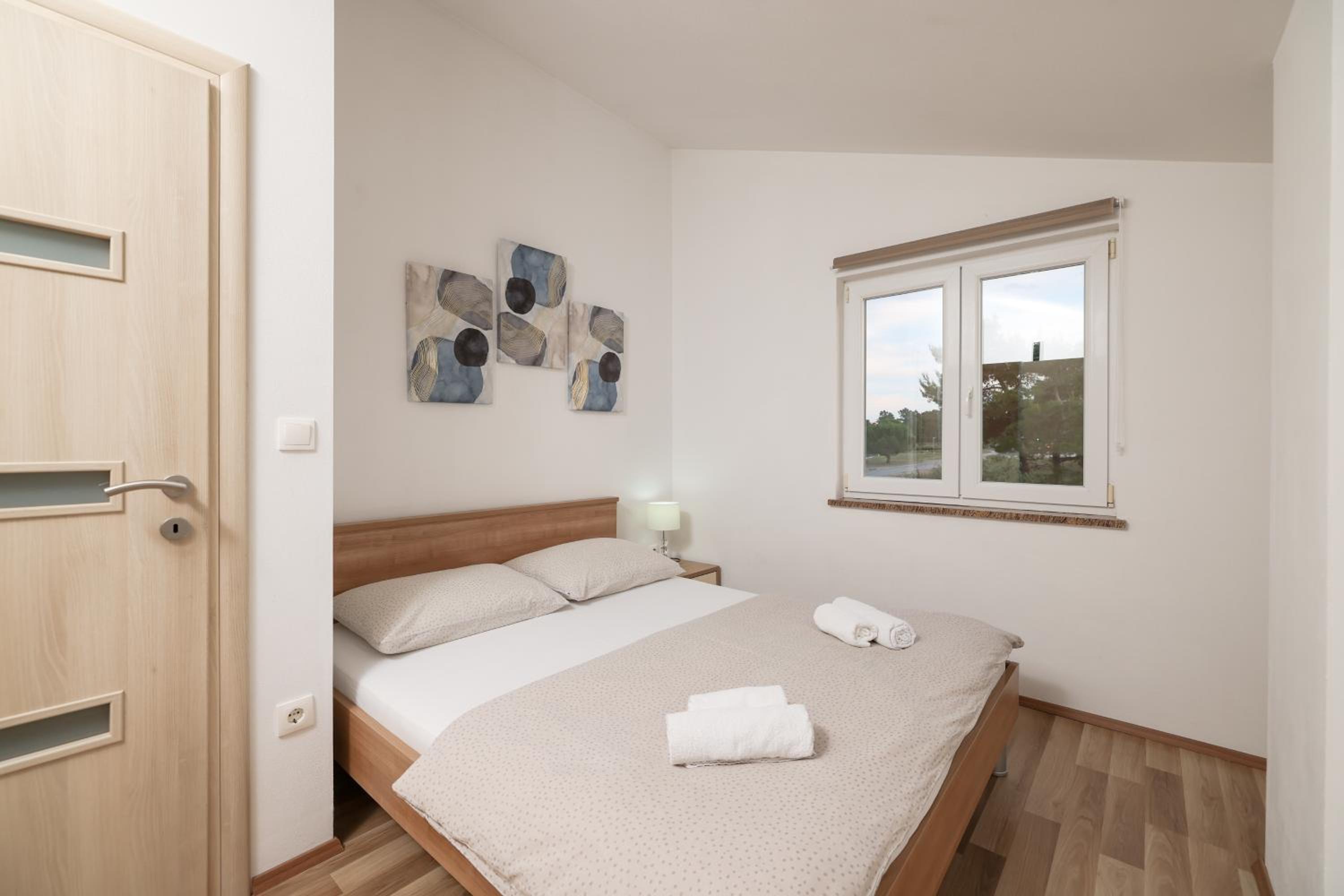 Two-Bedroom Apartment - Photo 3