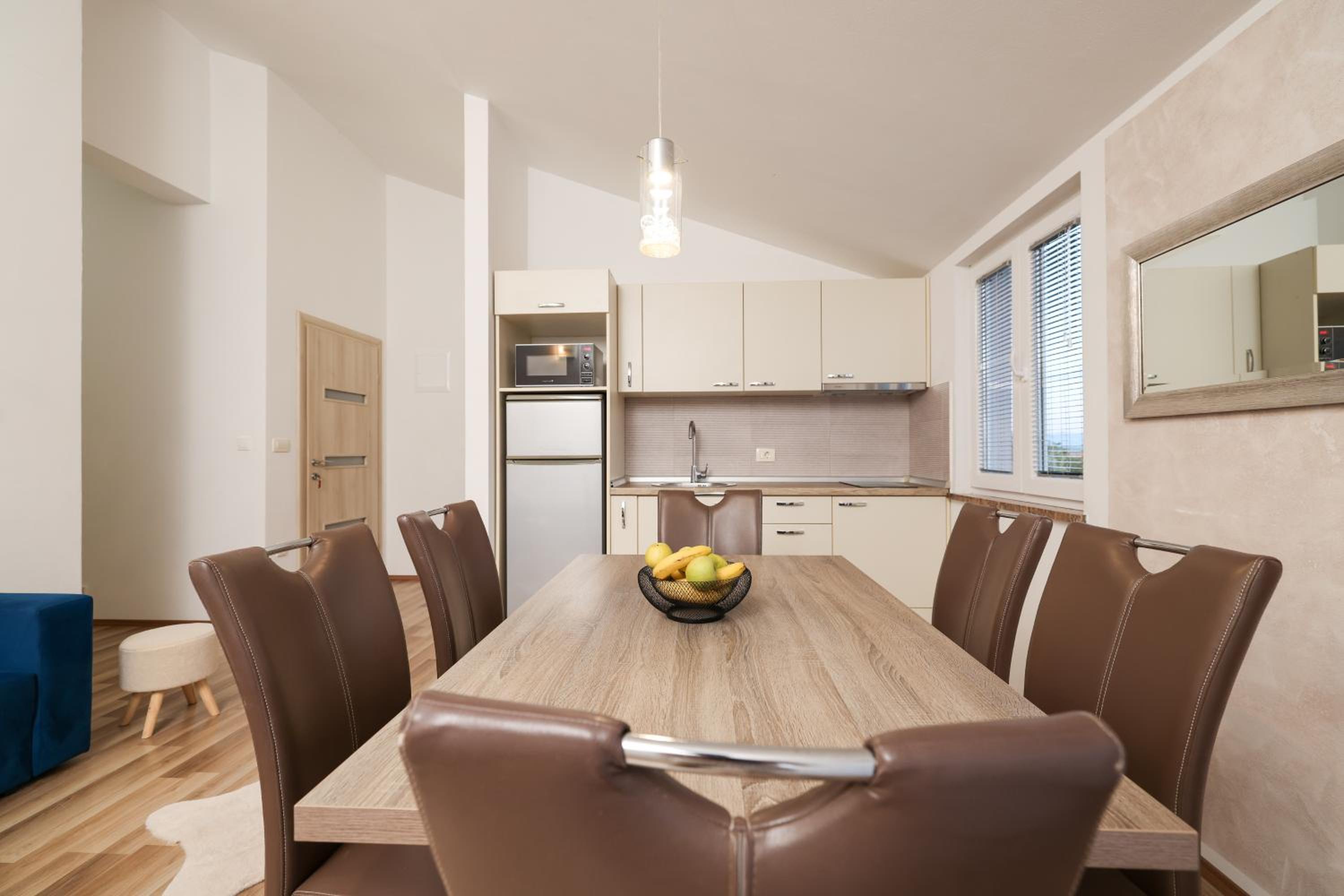Two-Bedroom Apartment - Photo 24