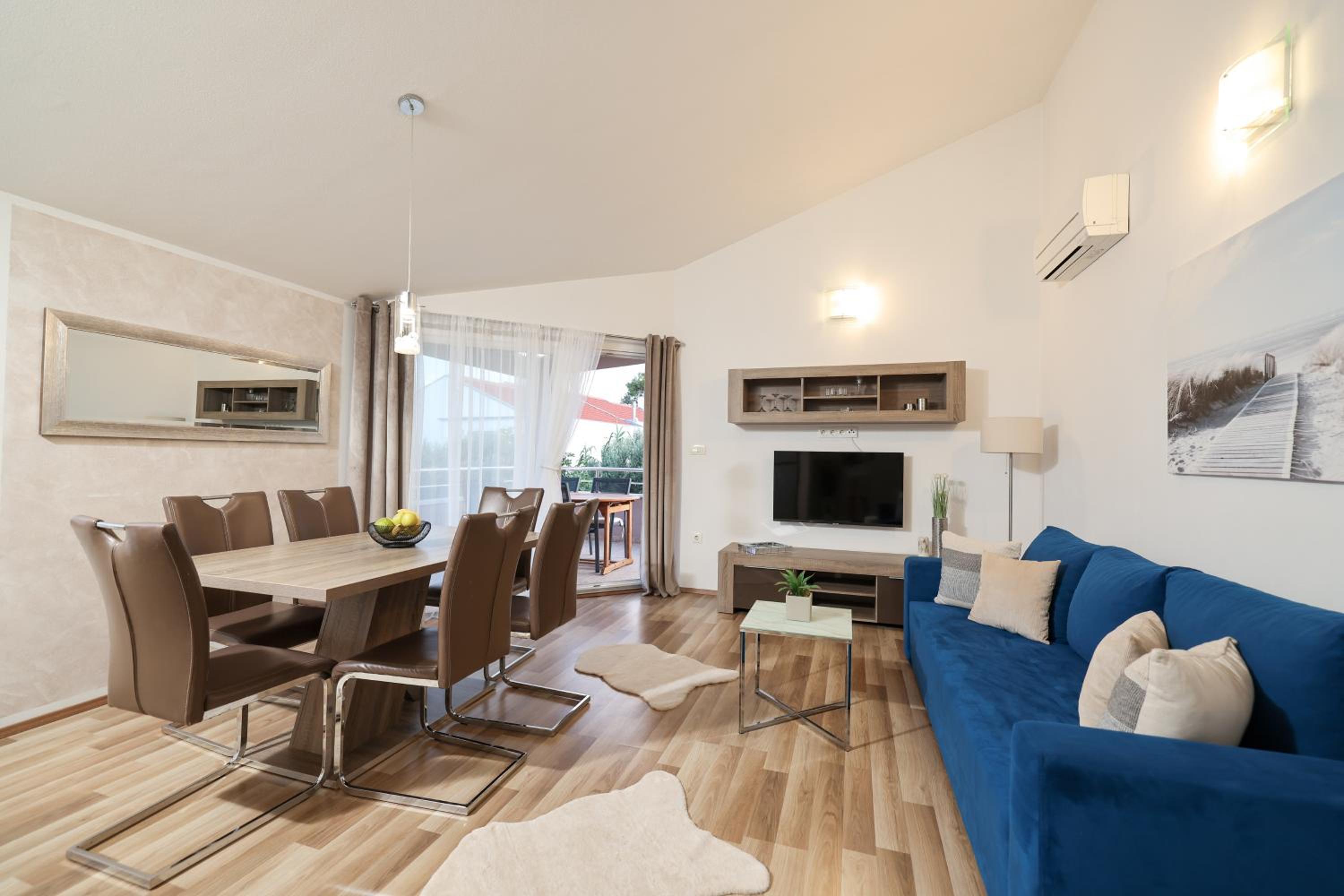 Two-Bedroom Apartment - Photo 20