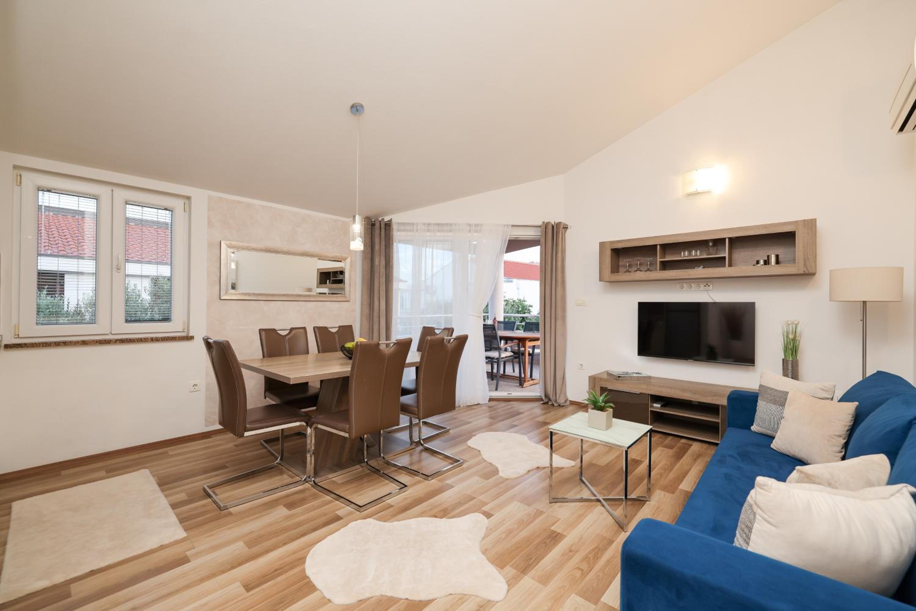 Two-Bedroom Apartment - Photo 18
