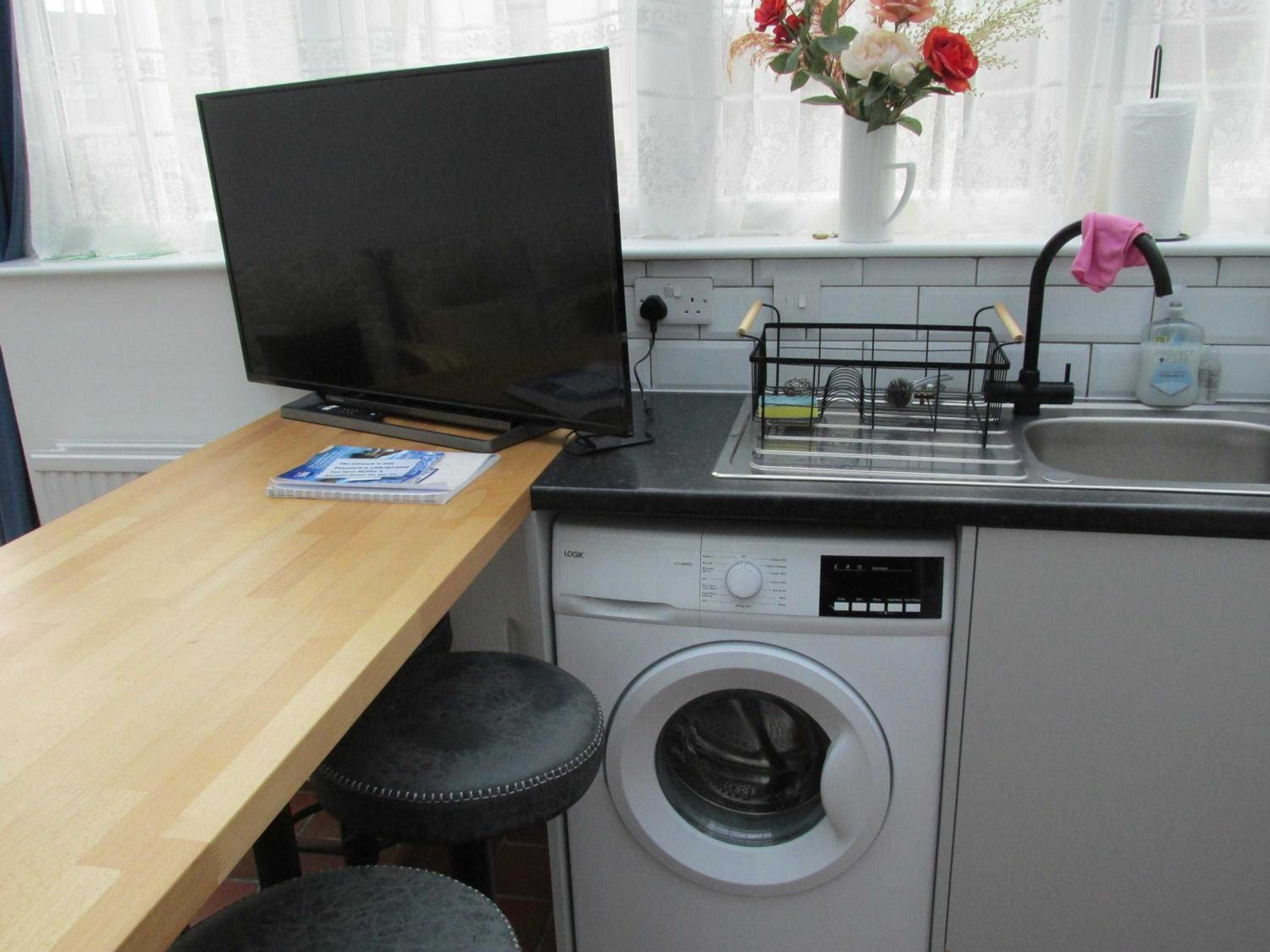 Apartment - Ground Floor photo 3