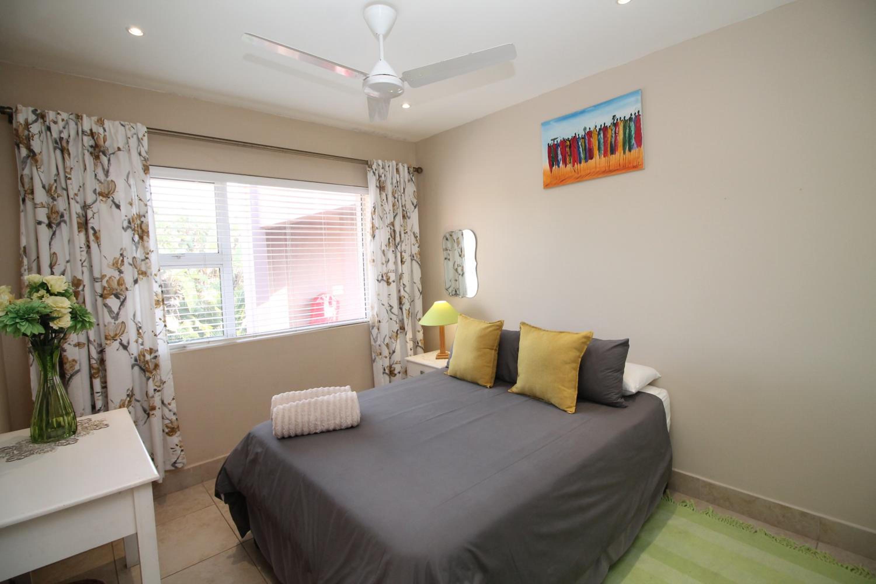 Three-Bedroom Apartment photo 1