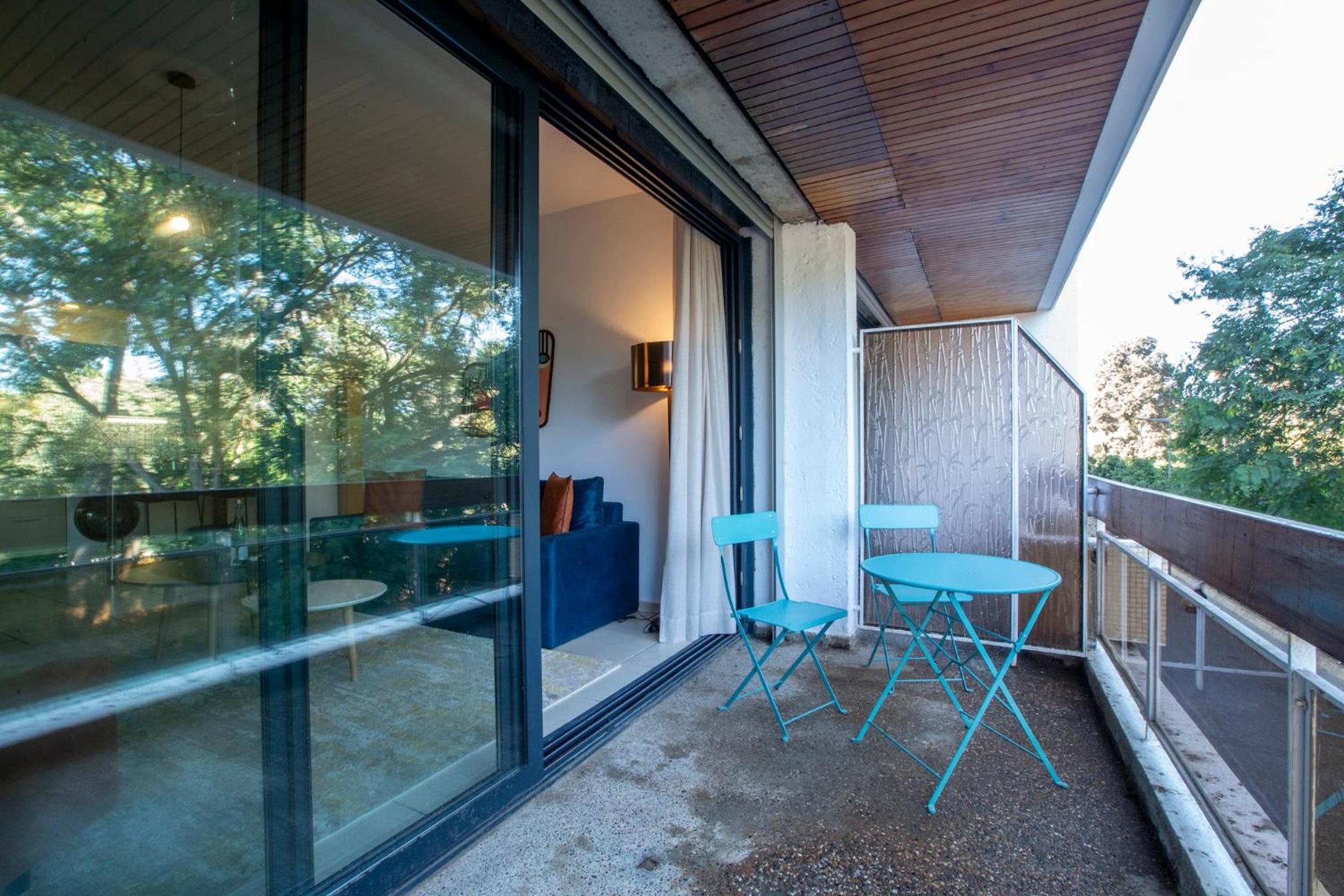 Apartment with Garden View - Photo 9