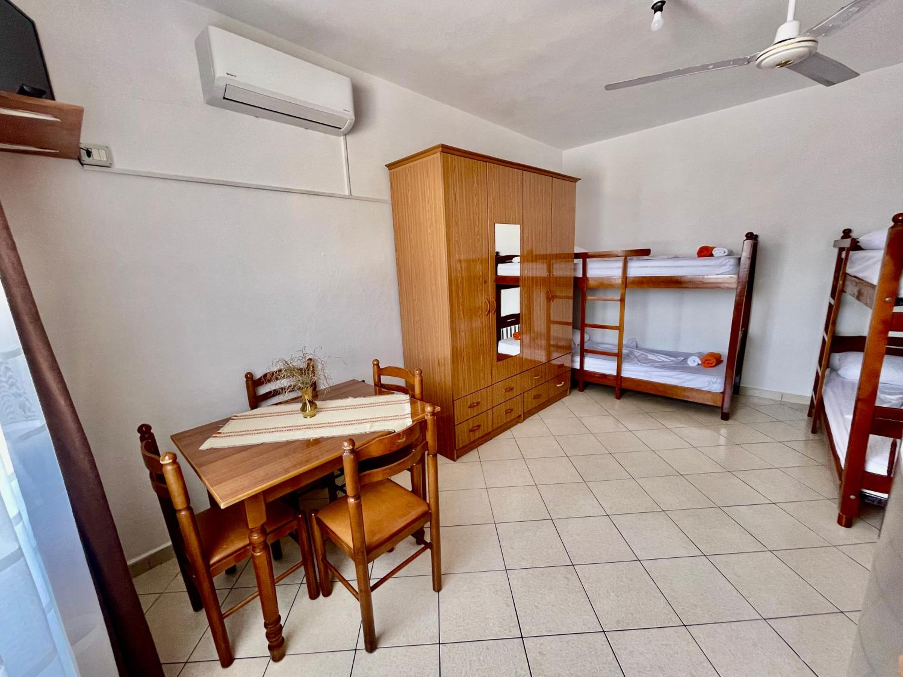 Economy Quadruple Room