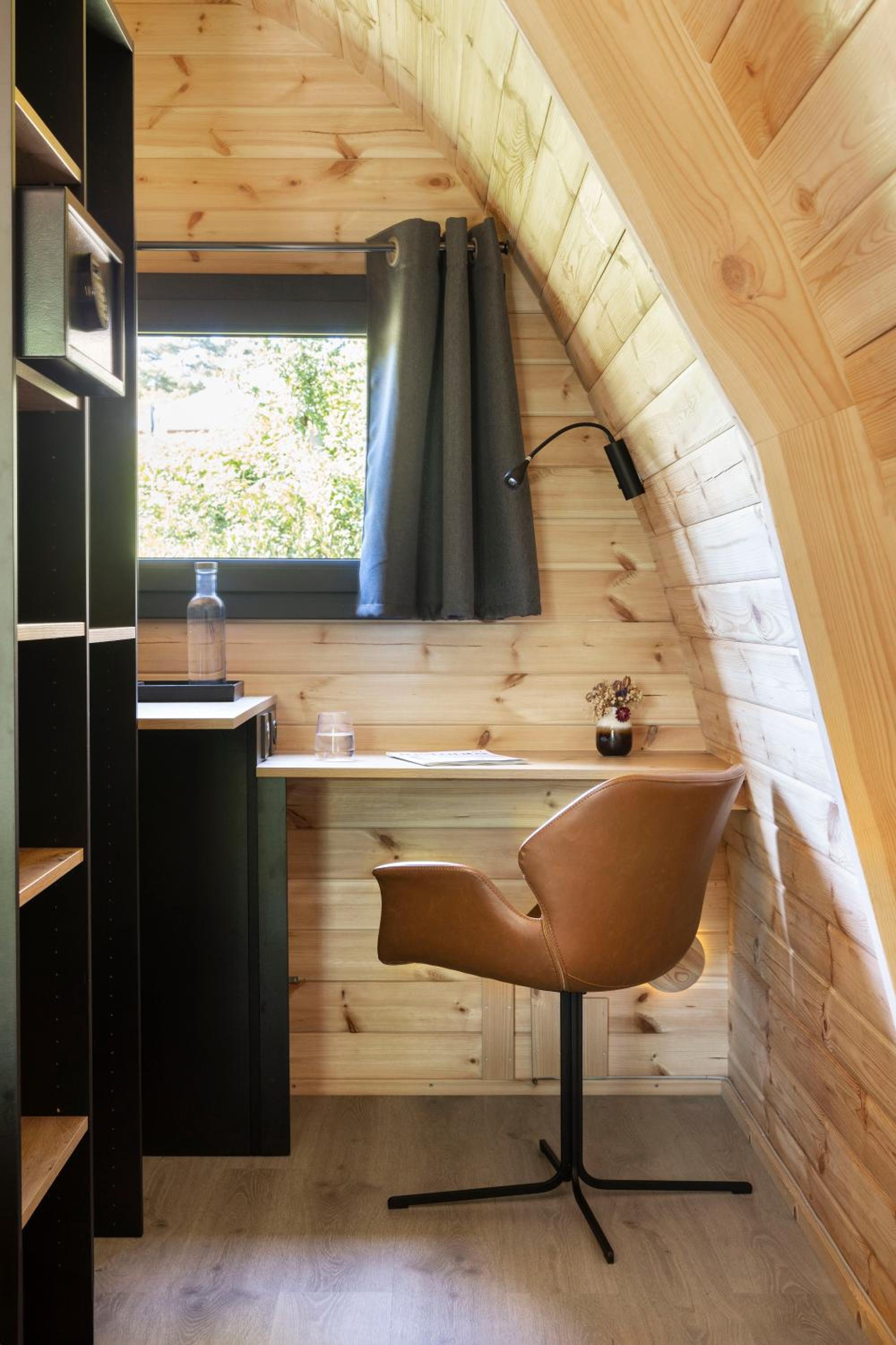 Chambre Lit Queen-Size - Vue sur Jardin