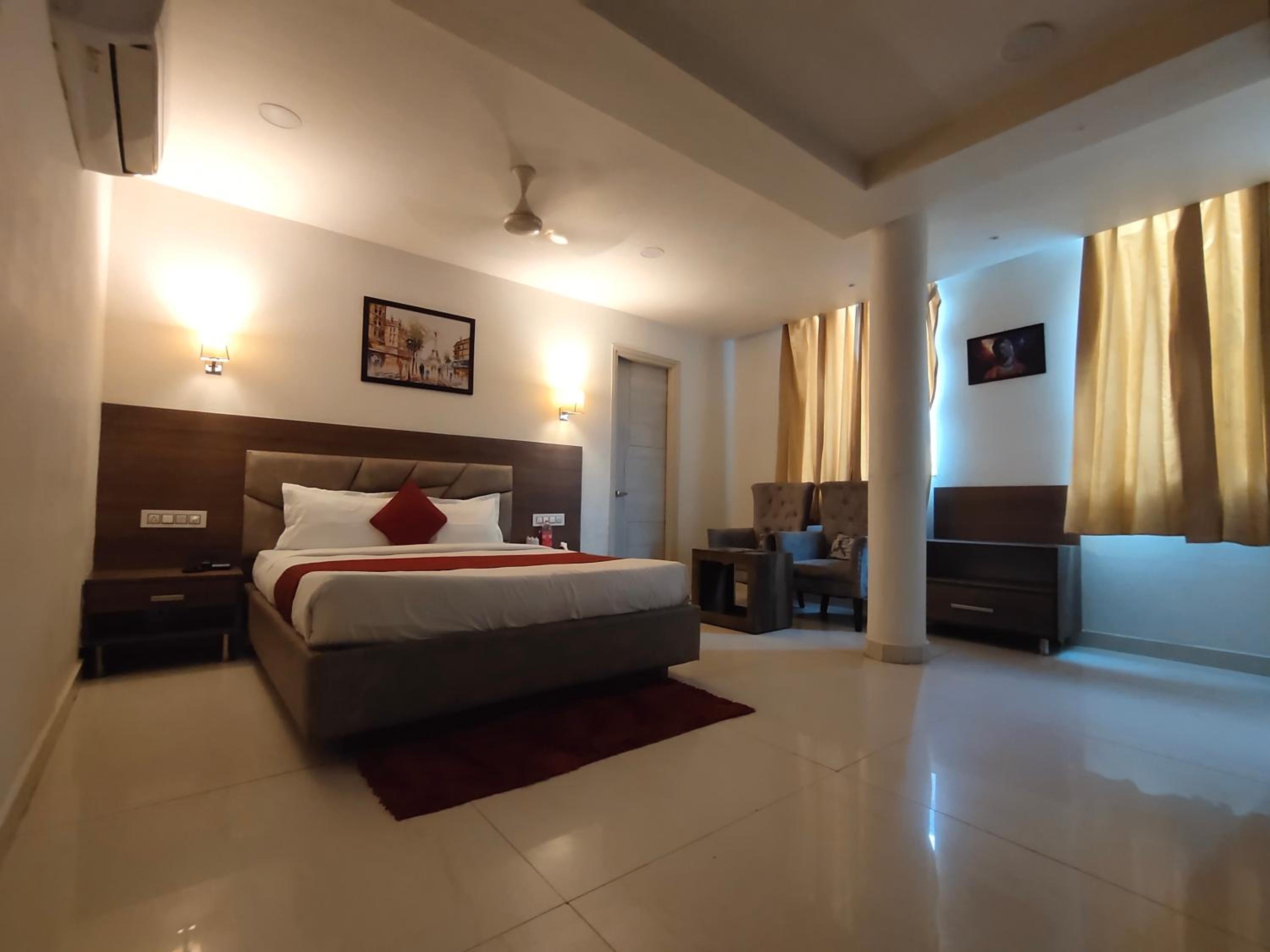 Deluxe Double Room photo 3