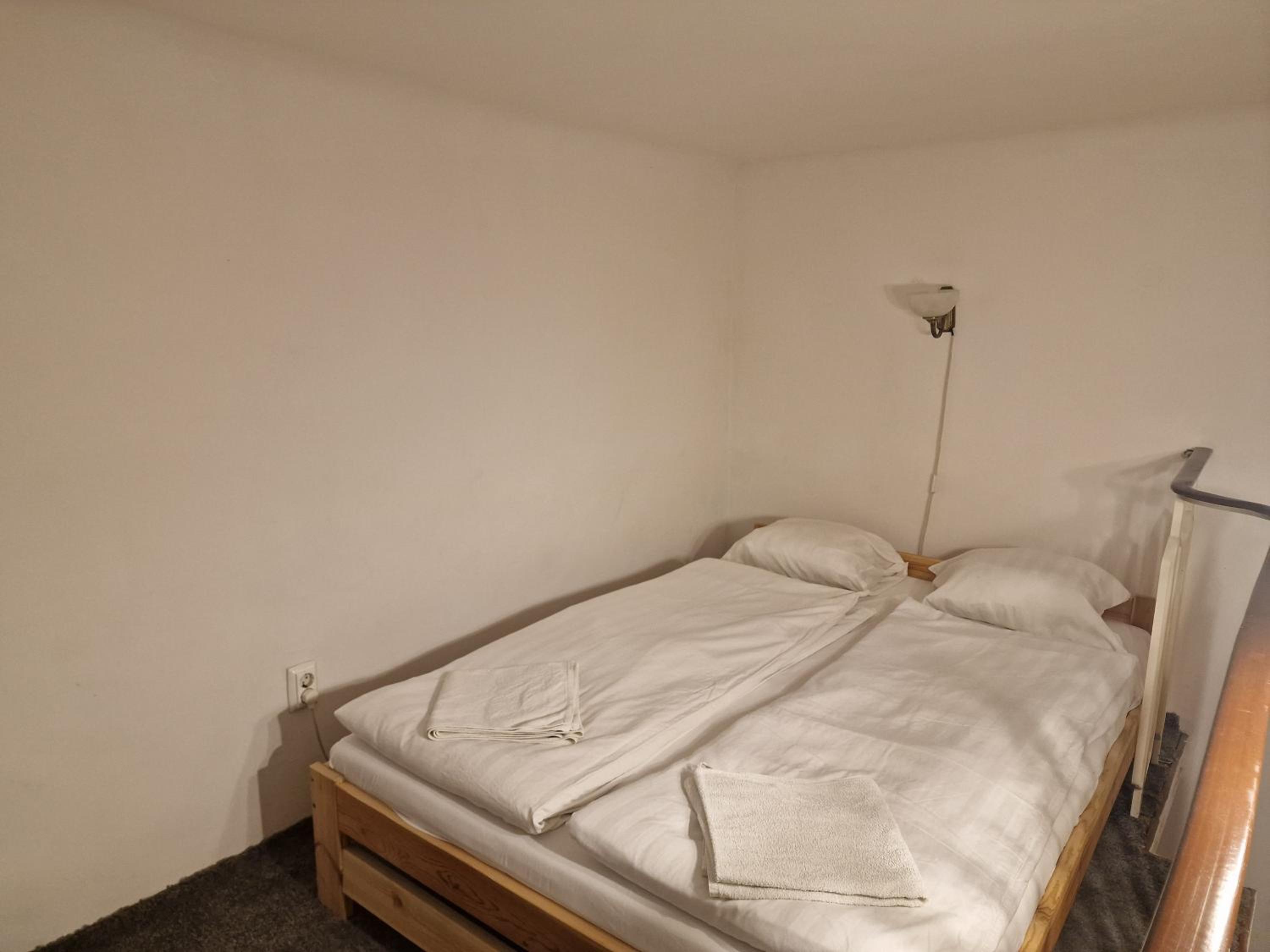 One-Bedroom Apartment - Non-Smoking - Photo 6