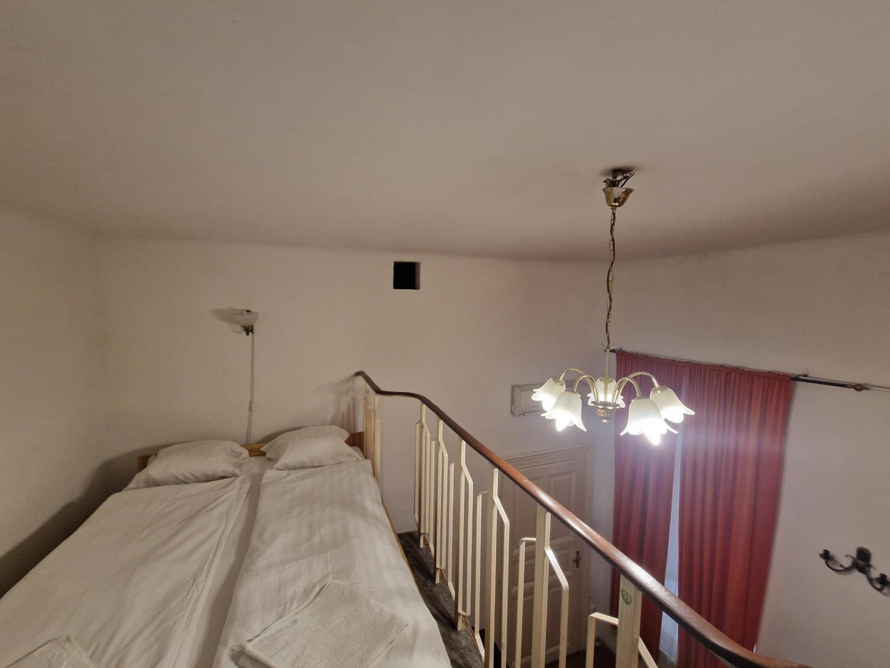 One-Bedroom Apartment - Non-Smoking - Photo 7