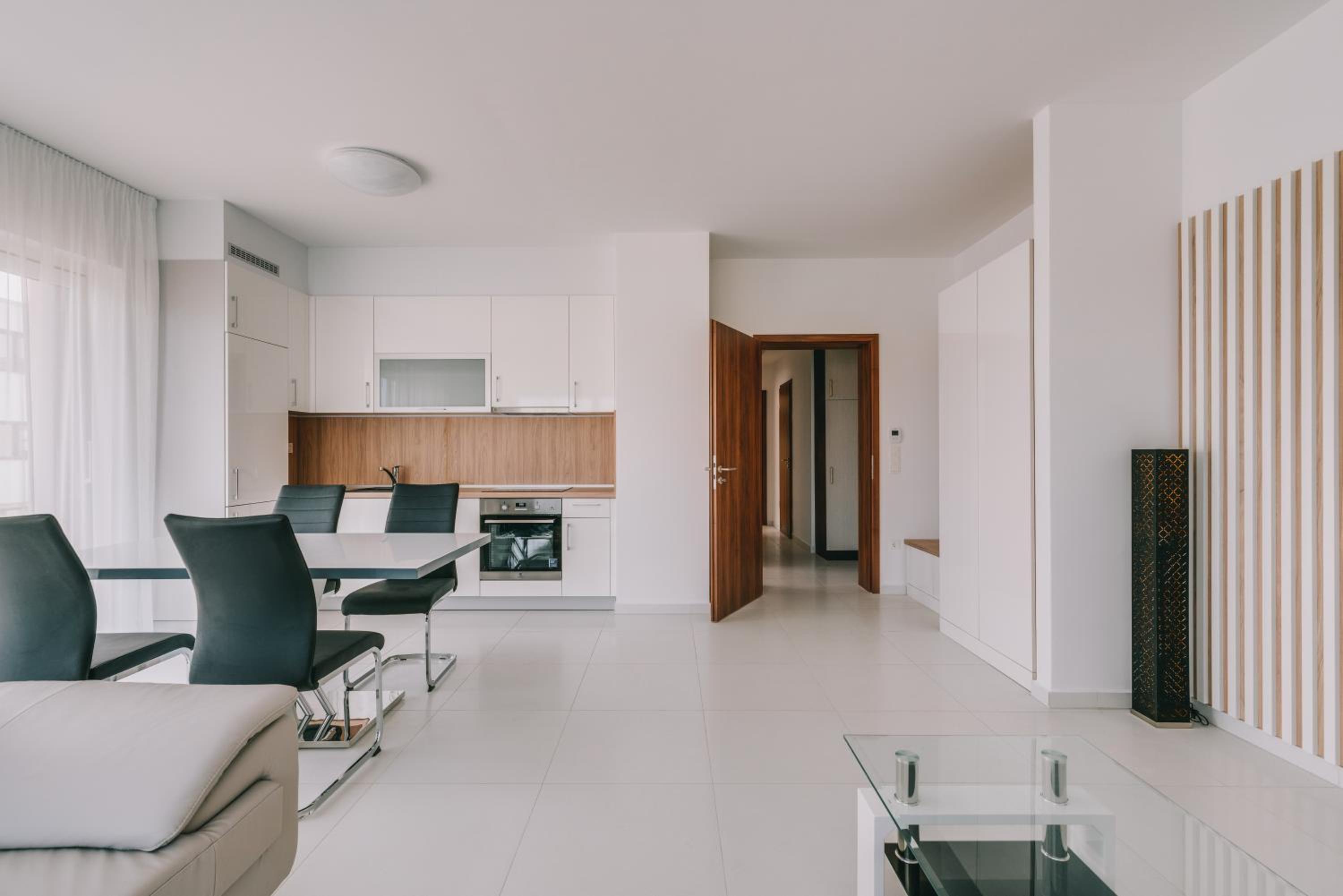 Three-Bedroom Superior Apartment