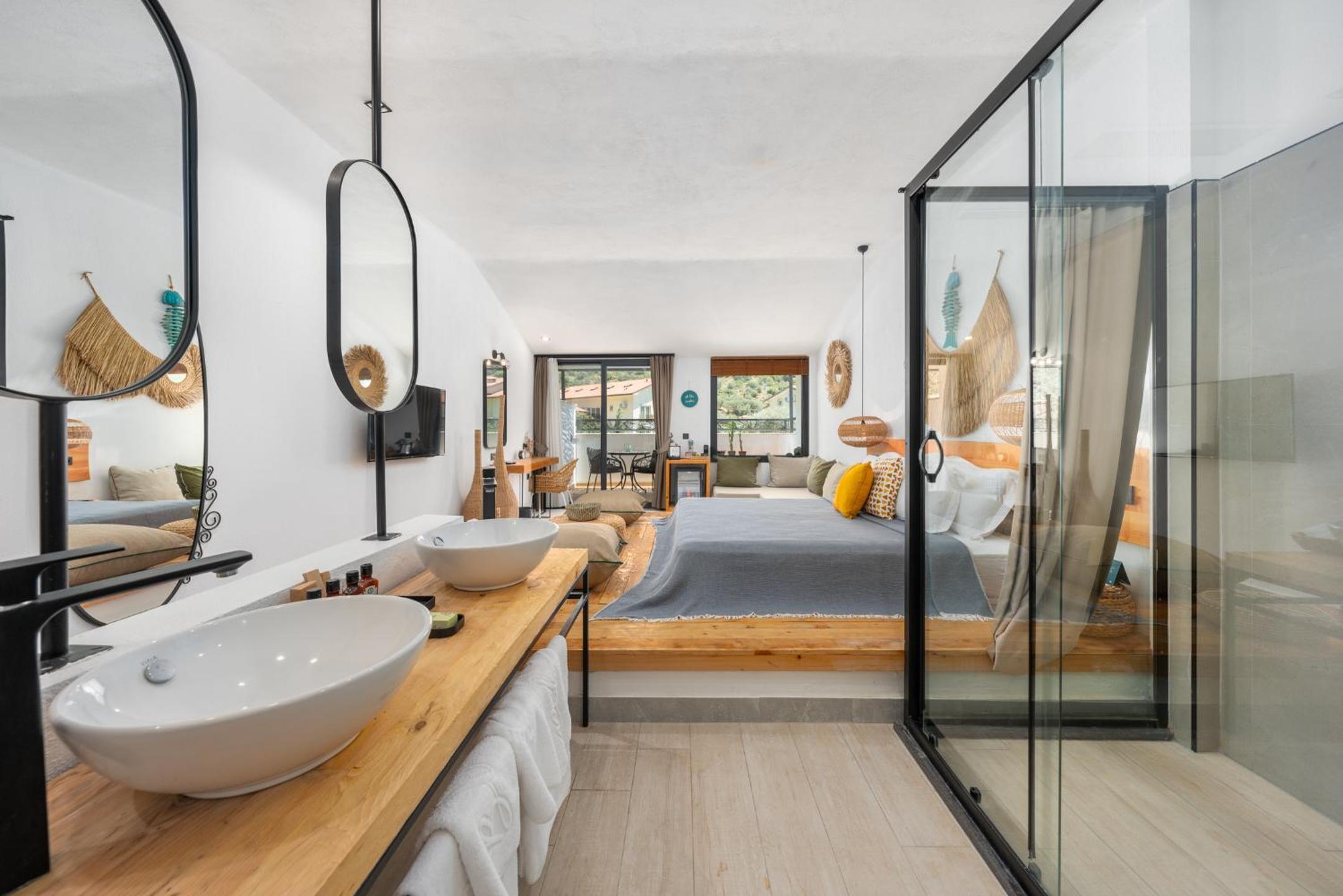 Penthouse Suite - Photo 4