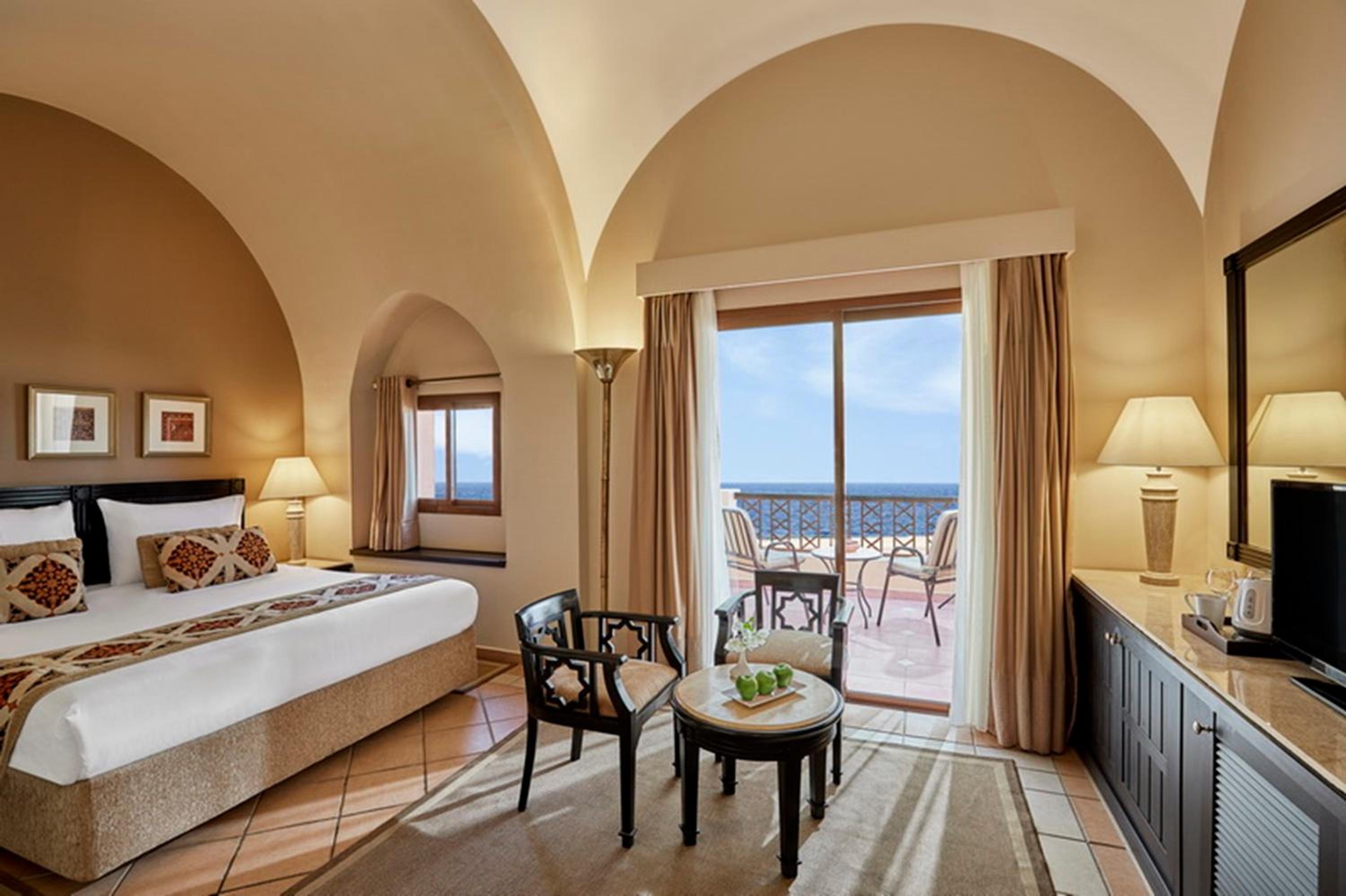 Superior, Queen or Twin Bed, Sea View - Photo 2