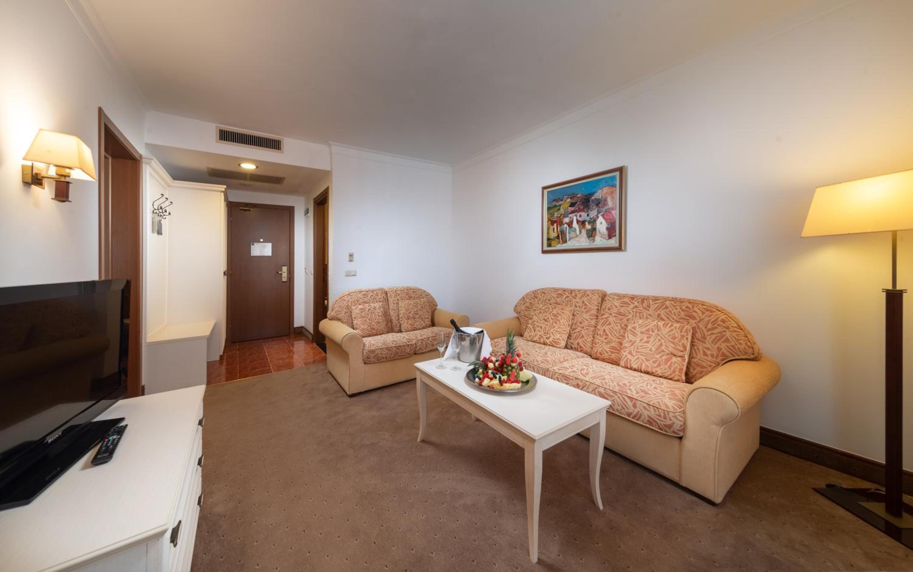 Suite with Sea View - Free Beach Access - Photo 4