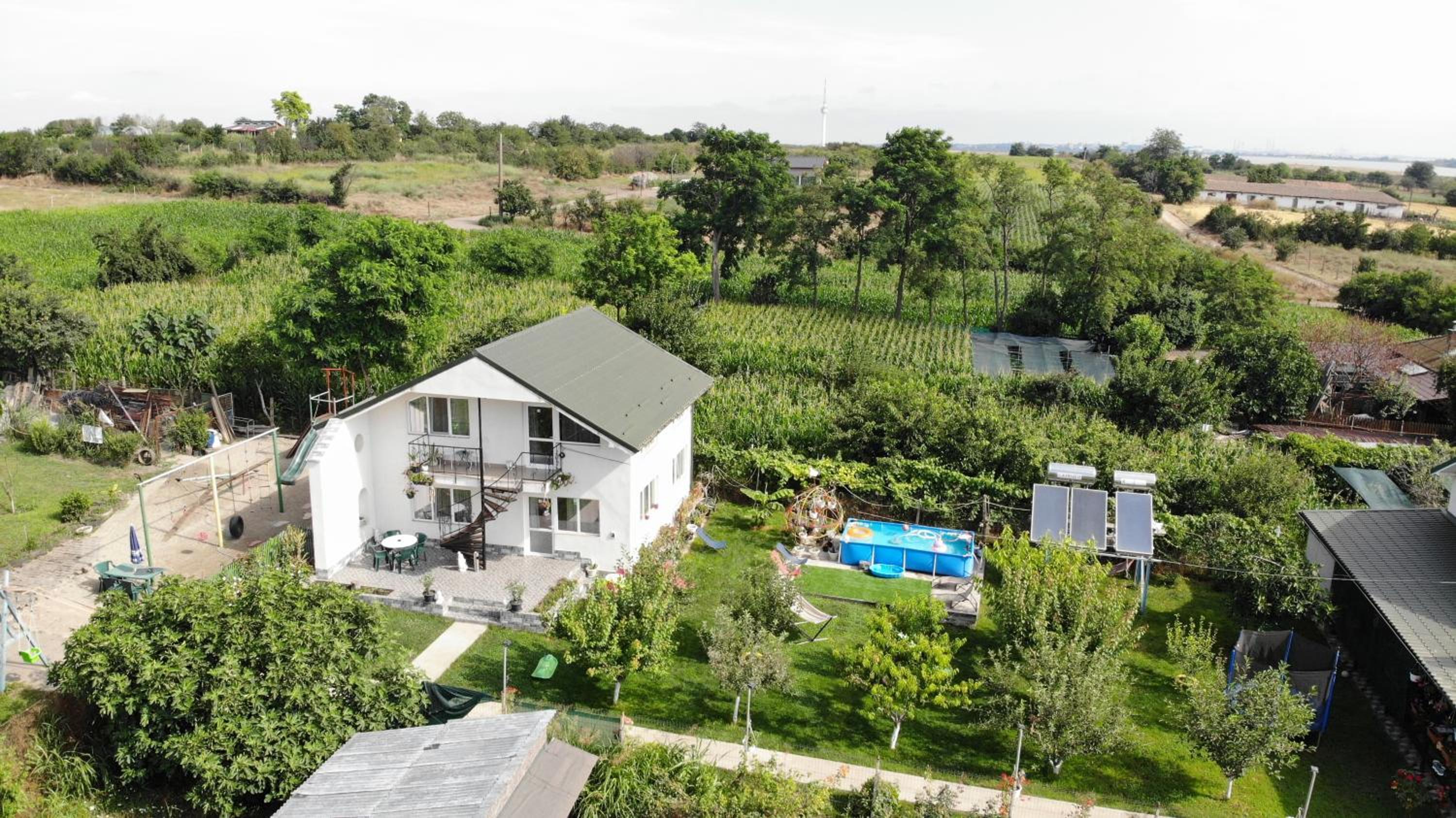 Studio with Pool View photo 3
