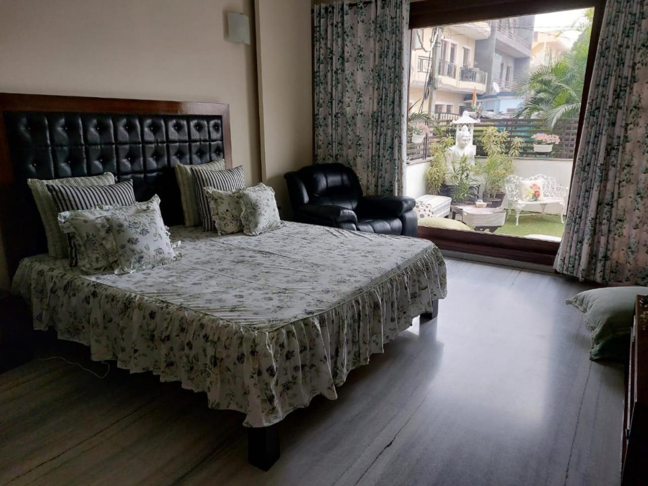 Three-Bedroom Villa photo 1