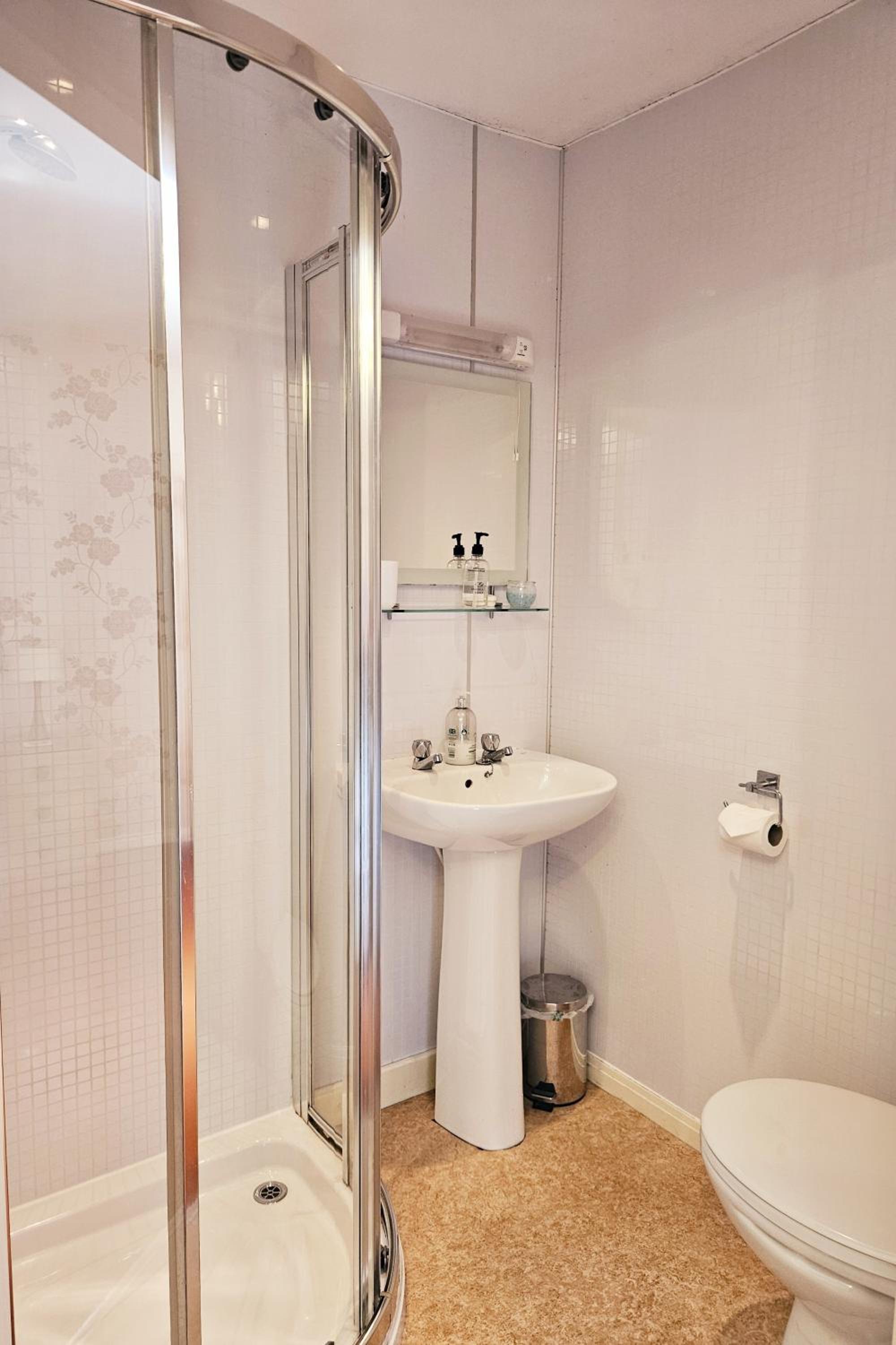 Double or Twin Room with Garden View photo 2