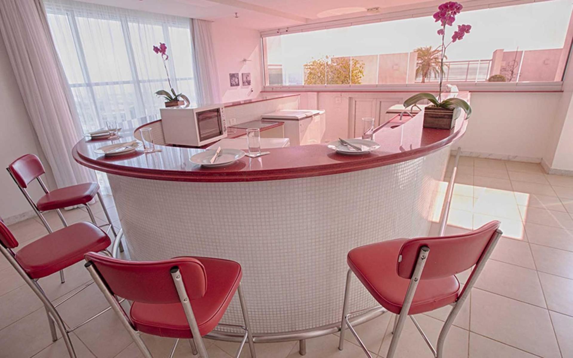 One-Bedroom Apartment with Balcony photo 2