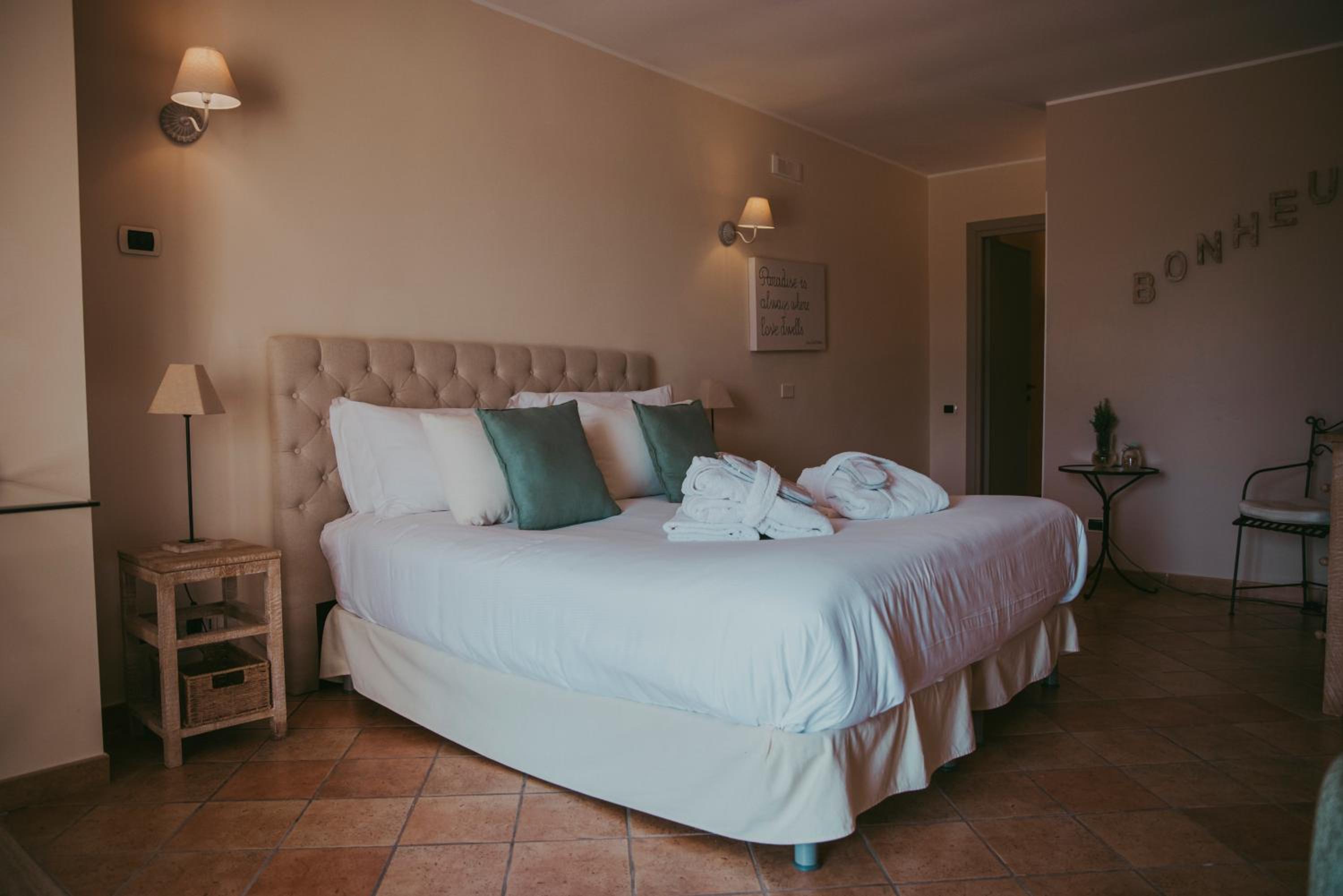Junior Suite with Garden View photo 1