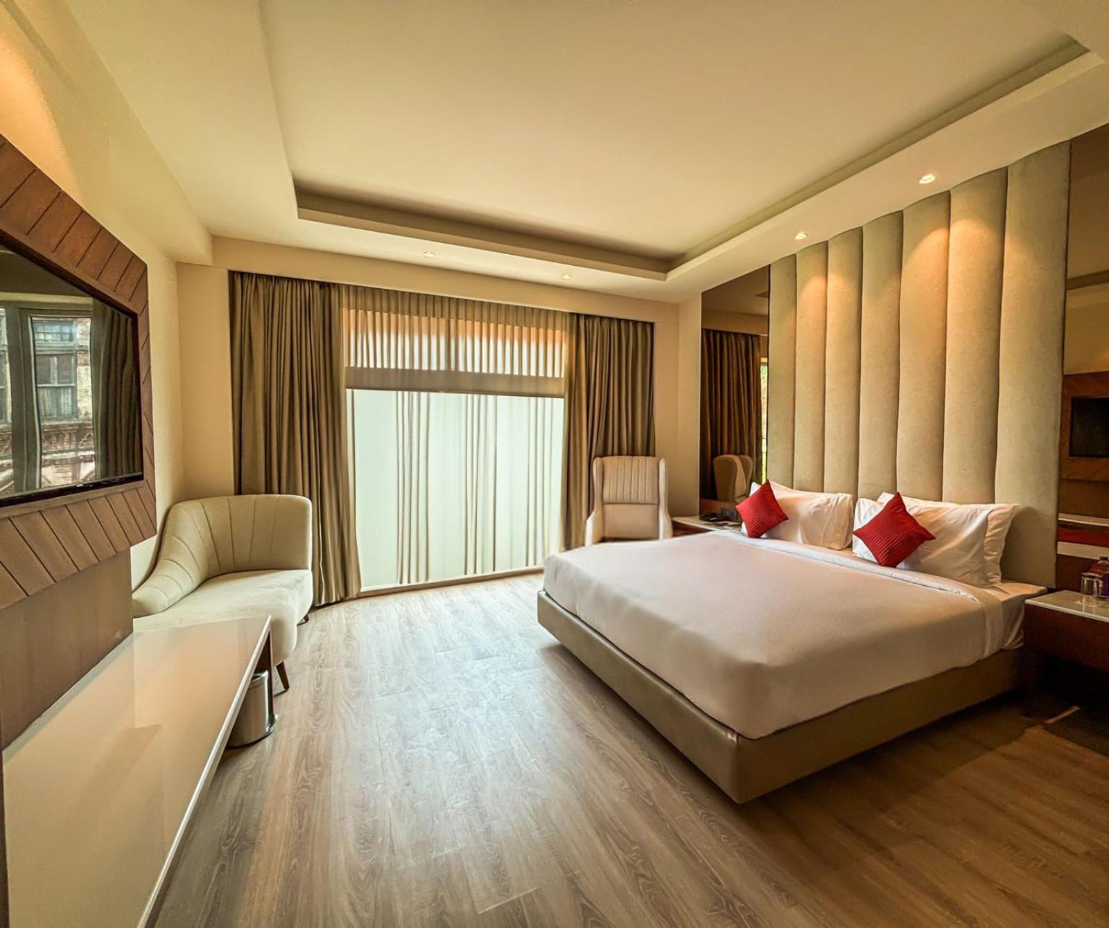 Executive Suite photo 2