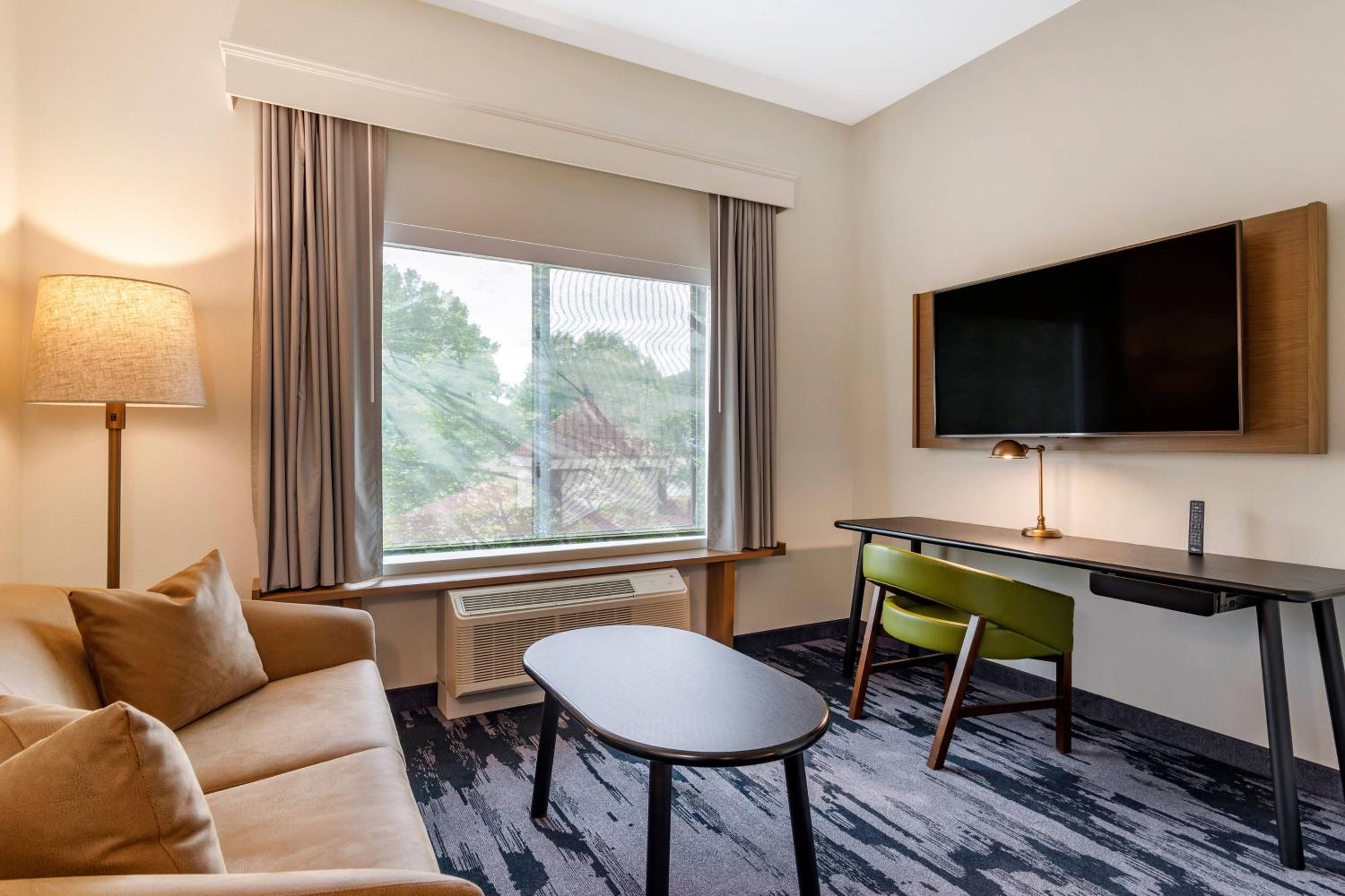King Suite with Sofa Bed and Adapted Tub - Mobility and Hearing Accessible