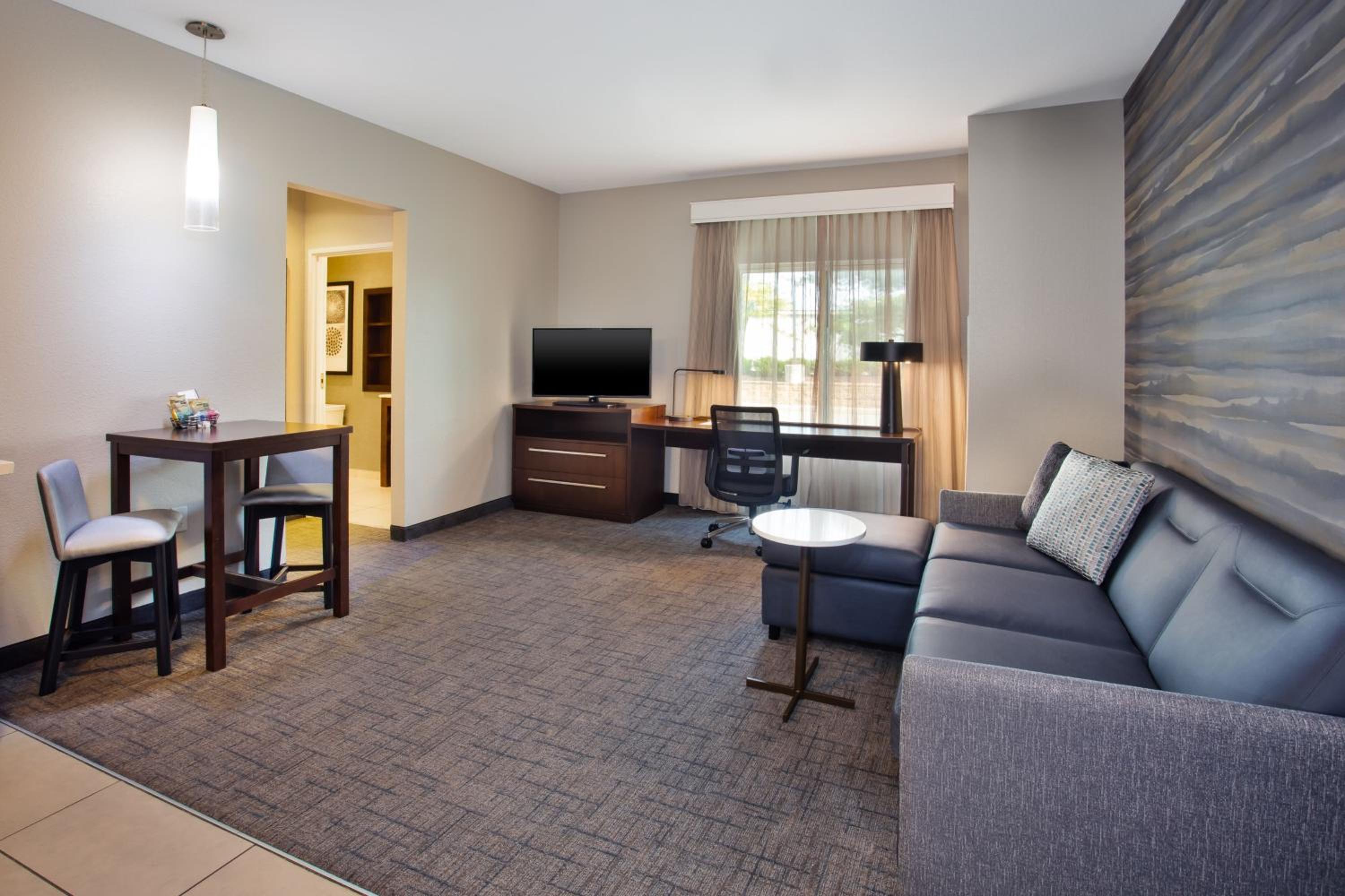 One-Bedroom Suite with Sofa Bed - Photo 6