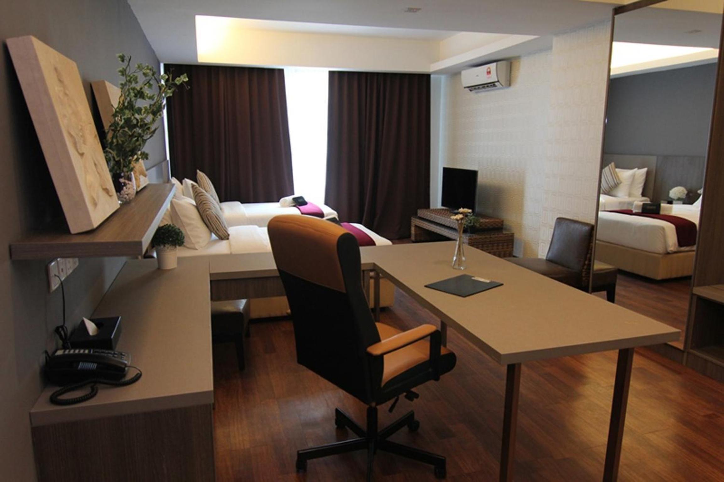 Deluxe Twin Room - Photo 10