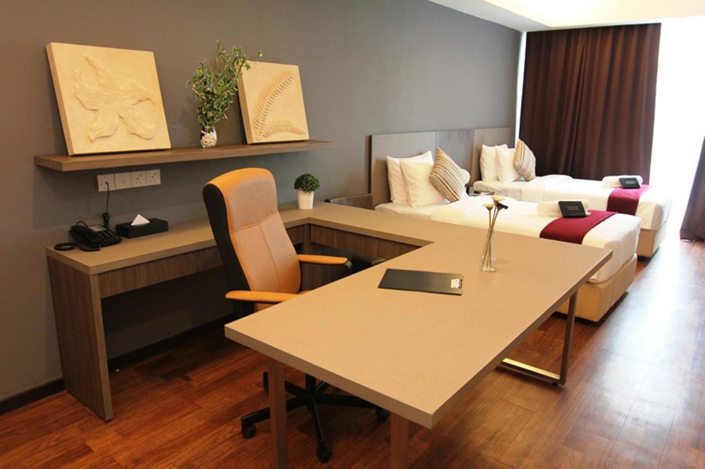 Deluxe Twin Room - Photo 11