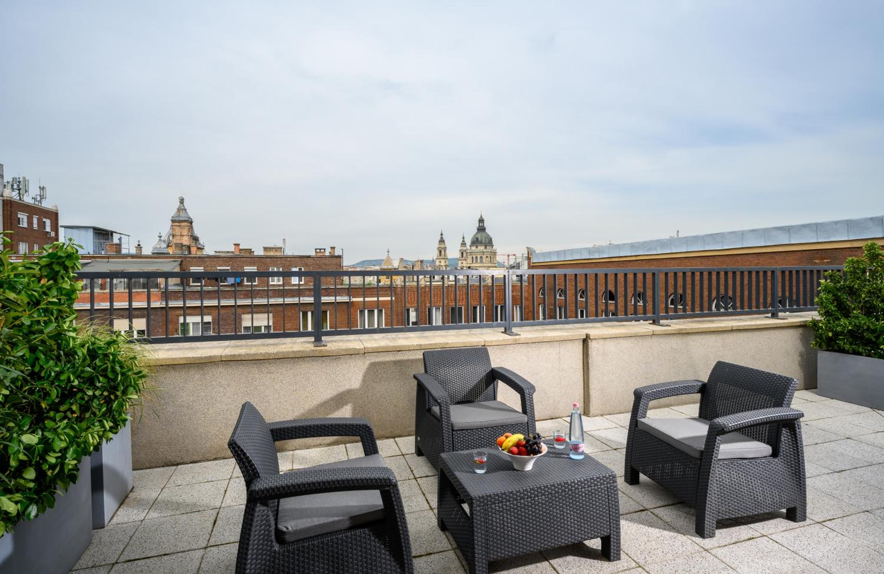 Comfort Room with Terrace