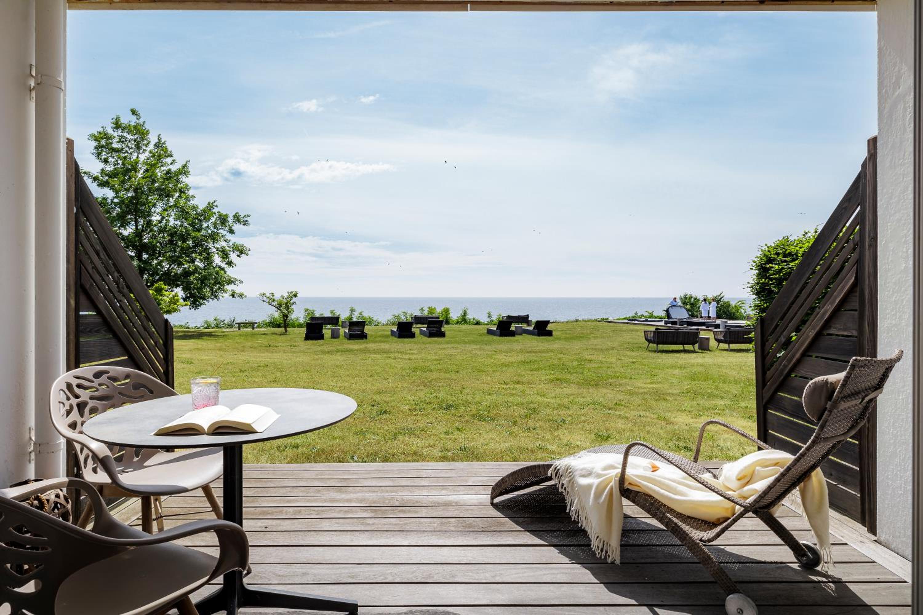 Double Room with Balcony or Terrace and Sea View - Photo 12