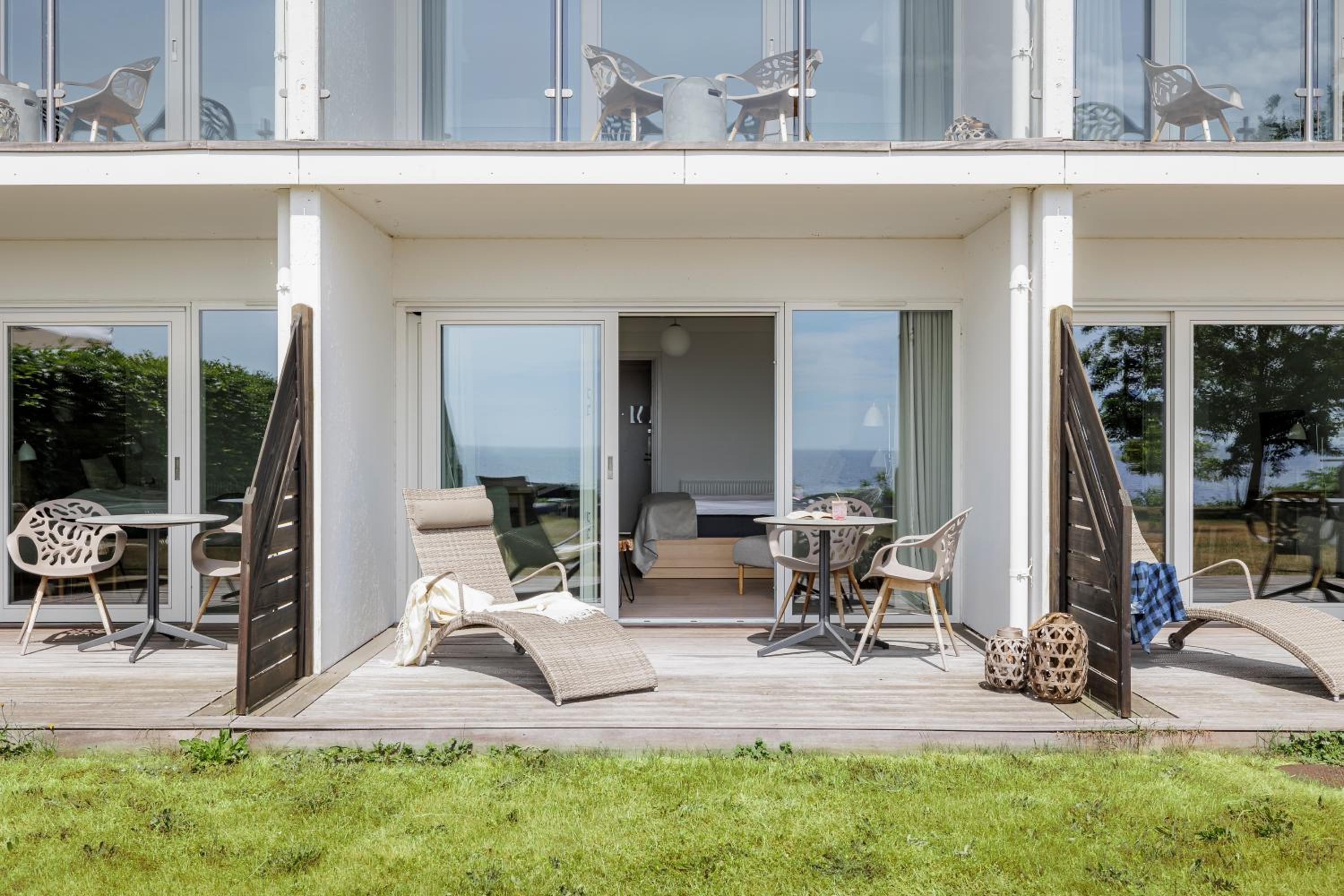 Double Room with Balcony or Terrace and Sea View - Photo 7