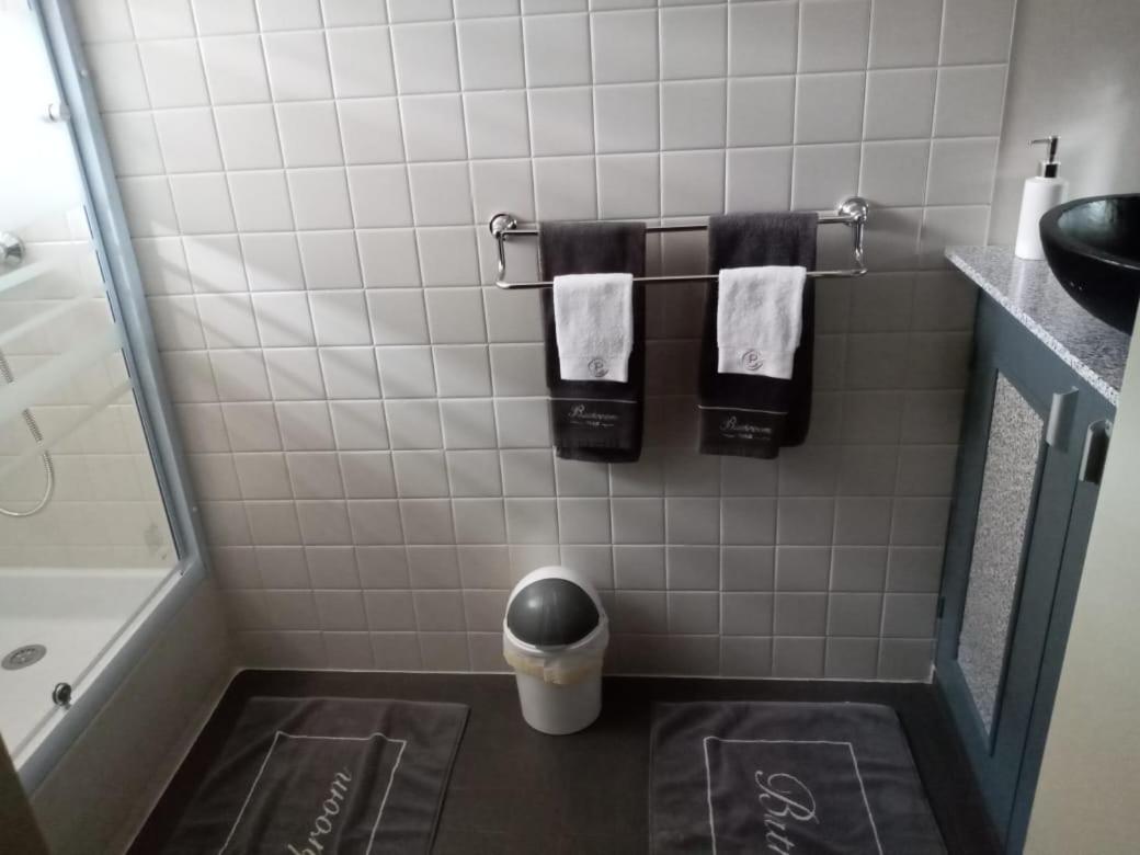 Double Room with Private Bathroom photo 1