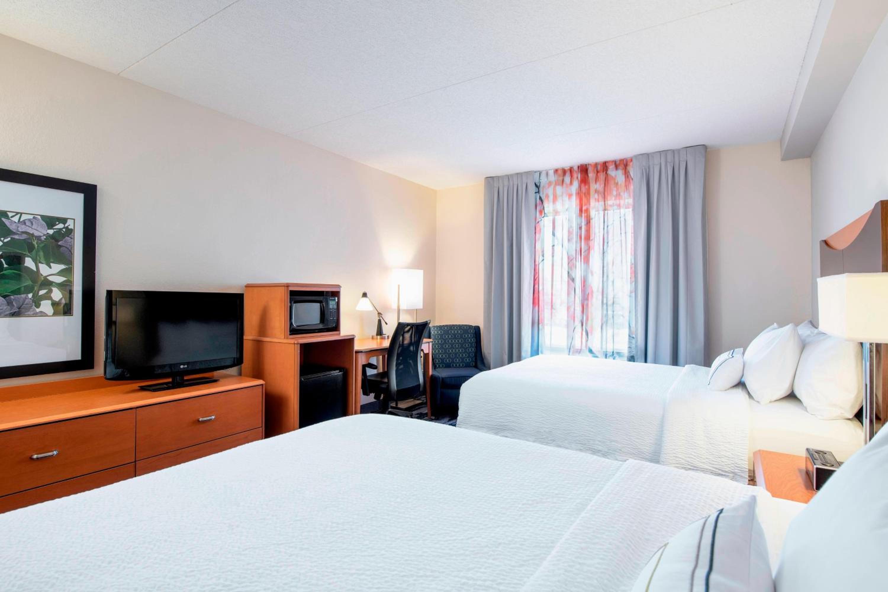Queen Room with Two Queen Beds - Photo 1