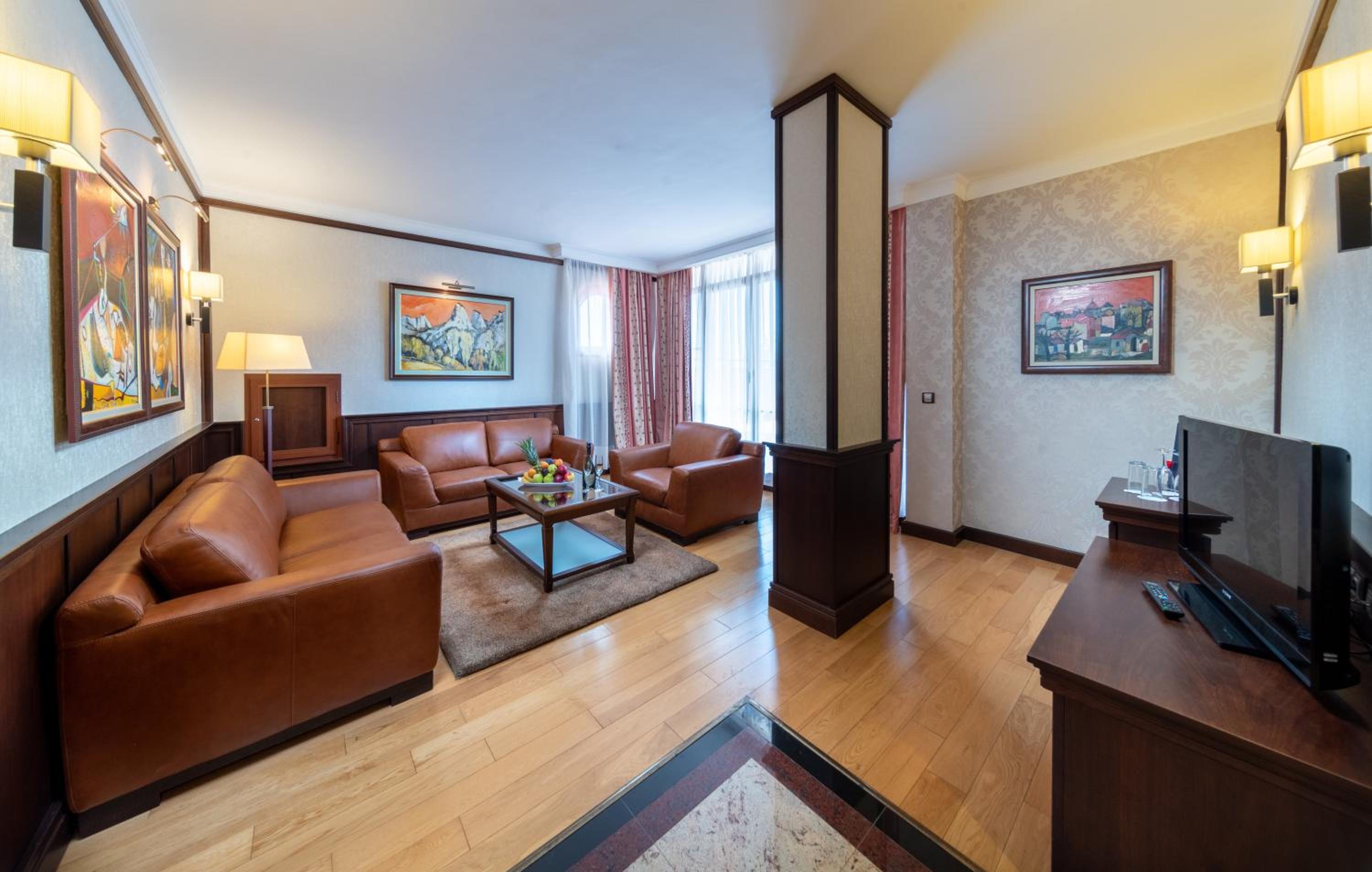 Vise Presidential Suite