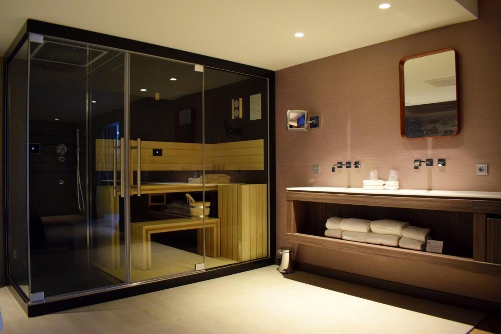 Suite with Sauna photo 3