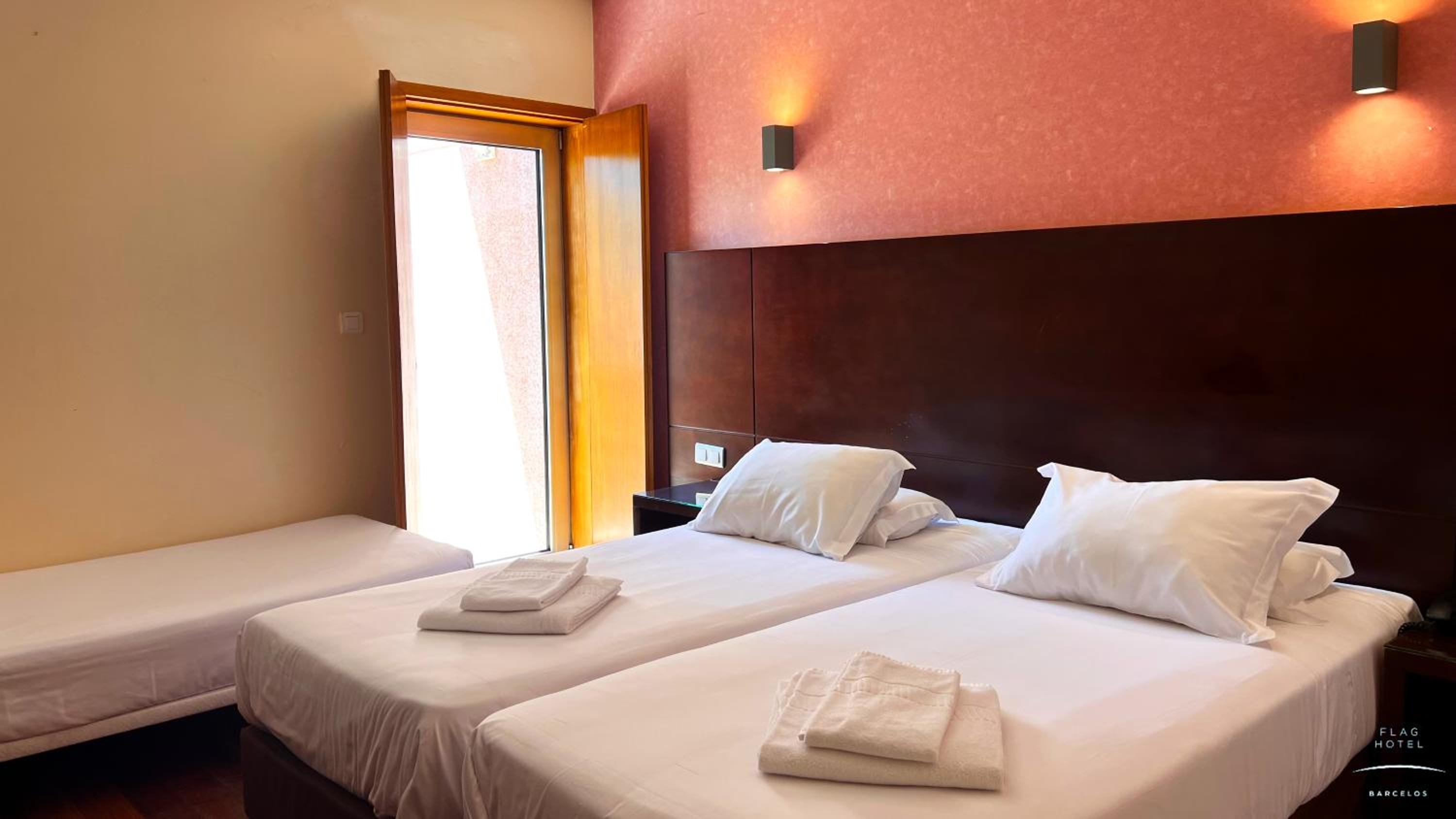 Twin Room - Photo 4