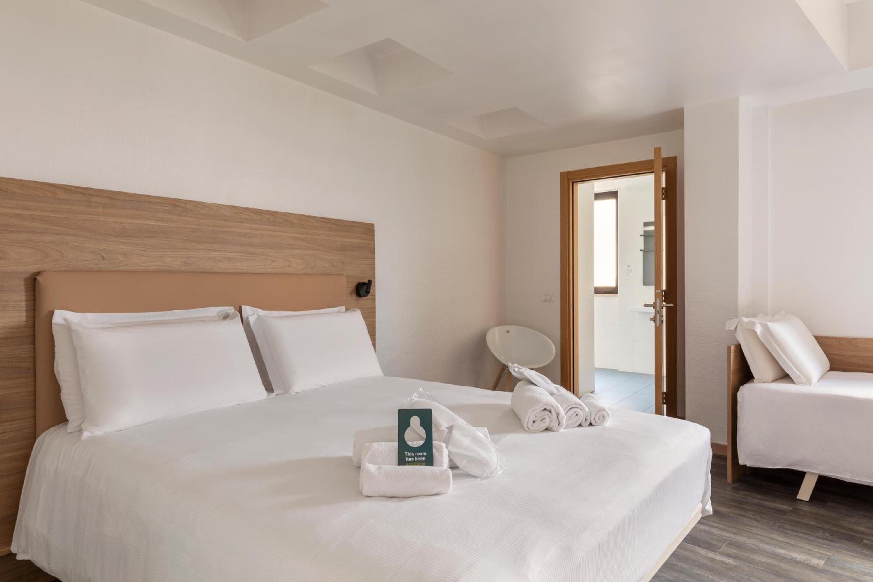 Superior Triple Room - Photo 1