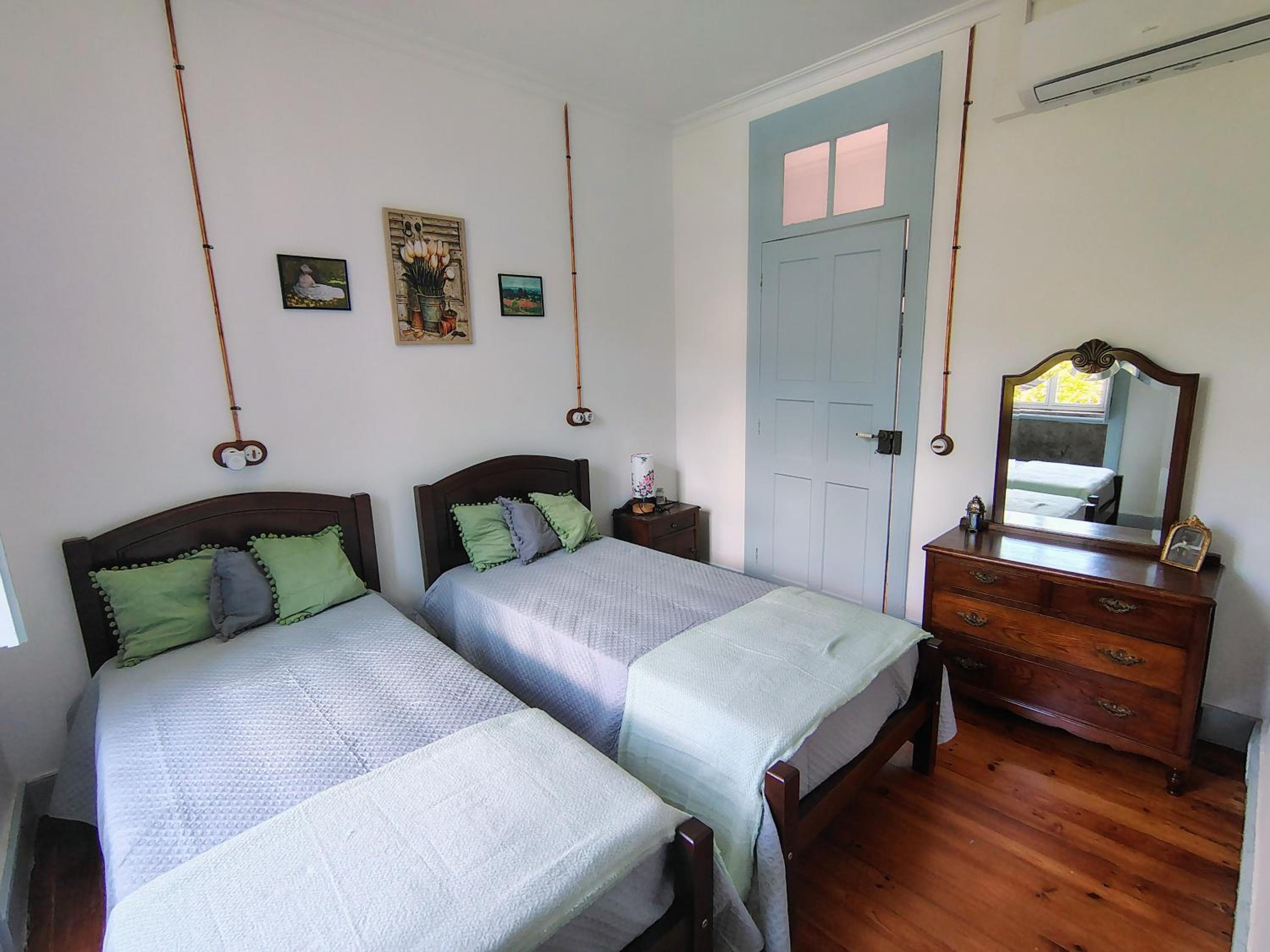 Two-Bedroom House photo 3