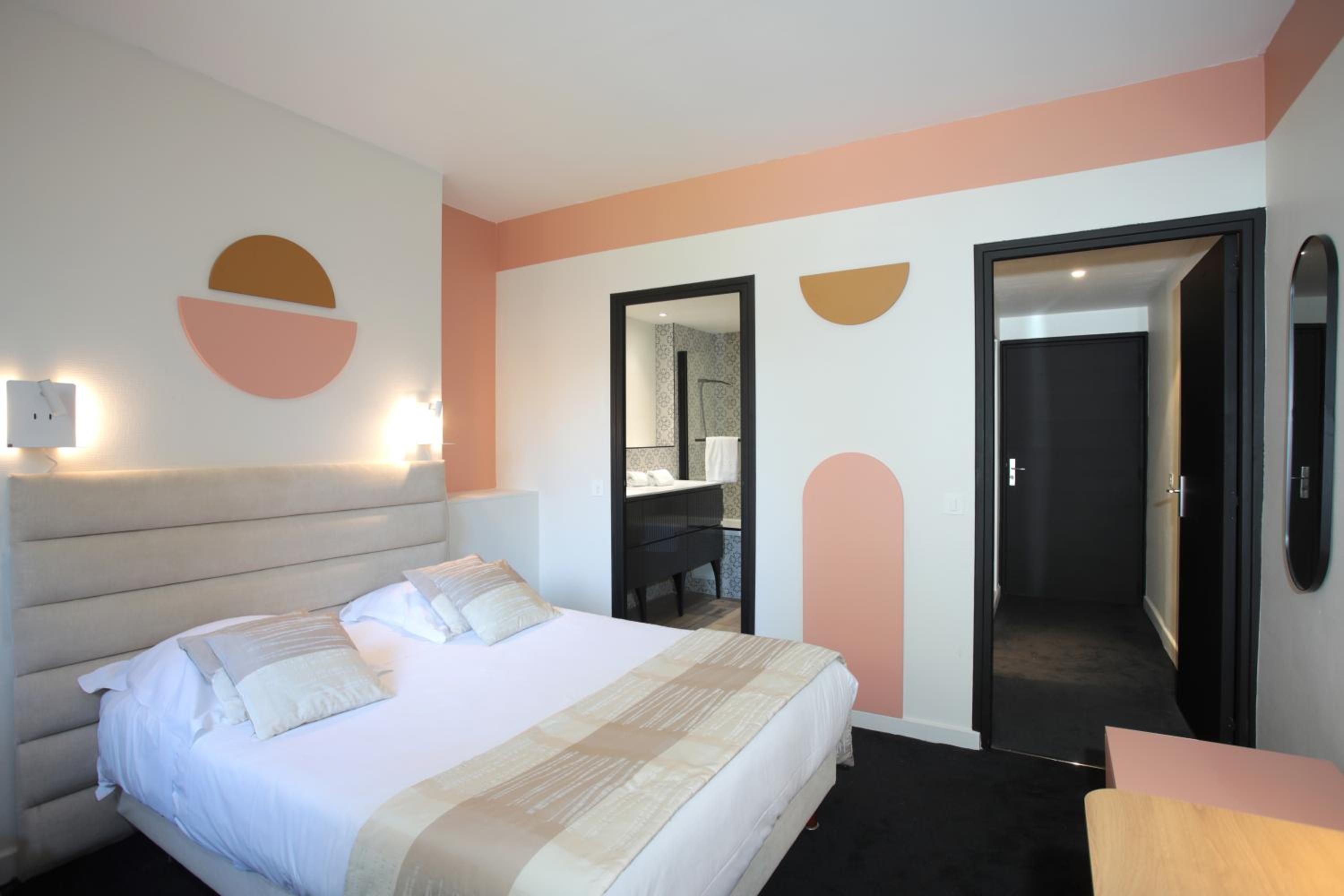 Classic Double Room - Photo 2